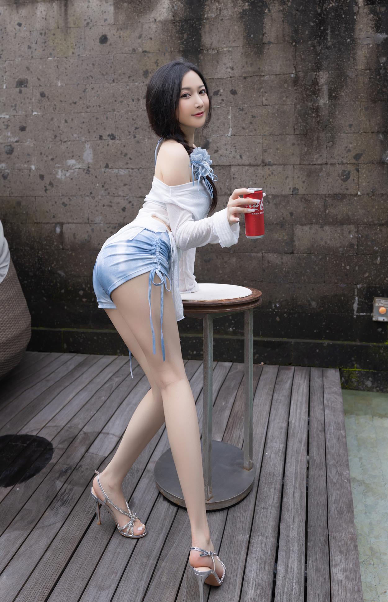 图片[11]-秀人名模鱼子酱Fish《清凉一夏》写真[57P] – 速更版-美库