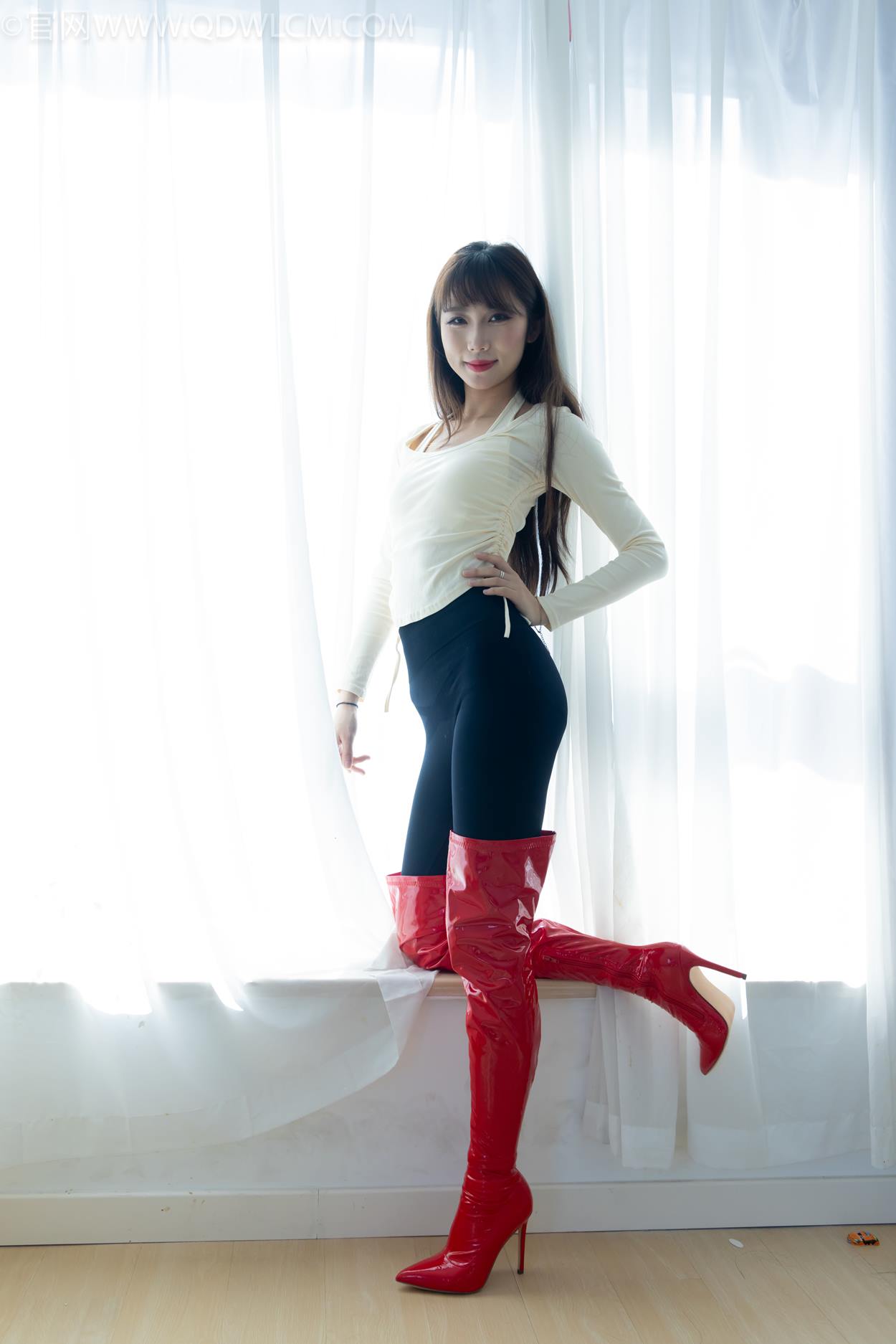 图片[57]-物恋传媒 NO.2326 泡泡-高跟长靴、白棉袜、裸足[128P] – 速更版-美库