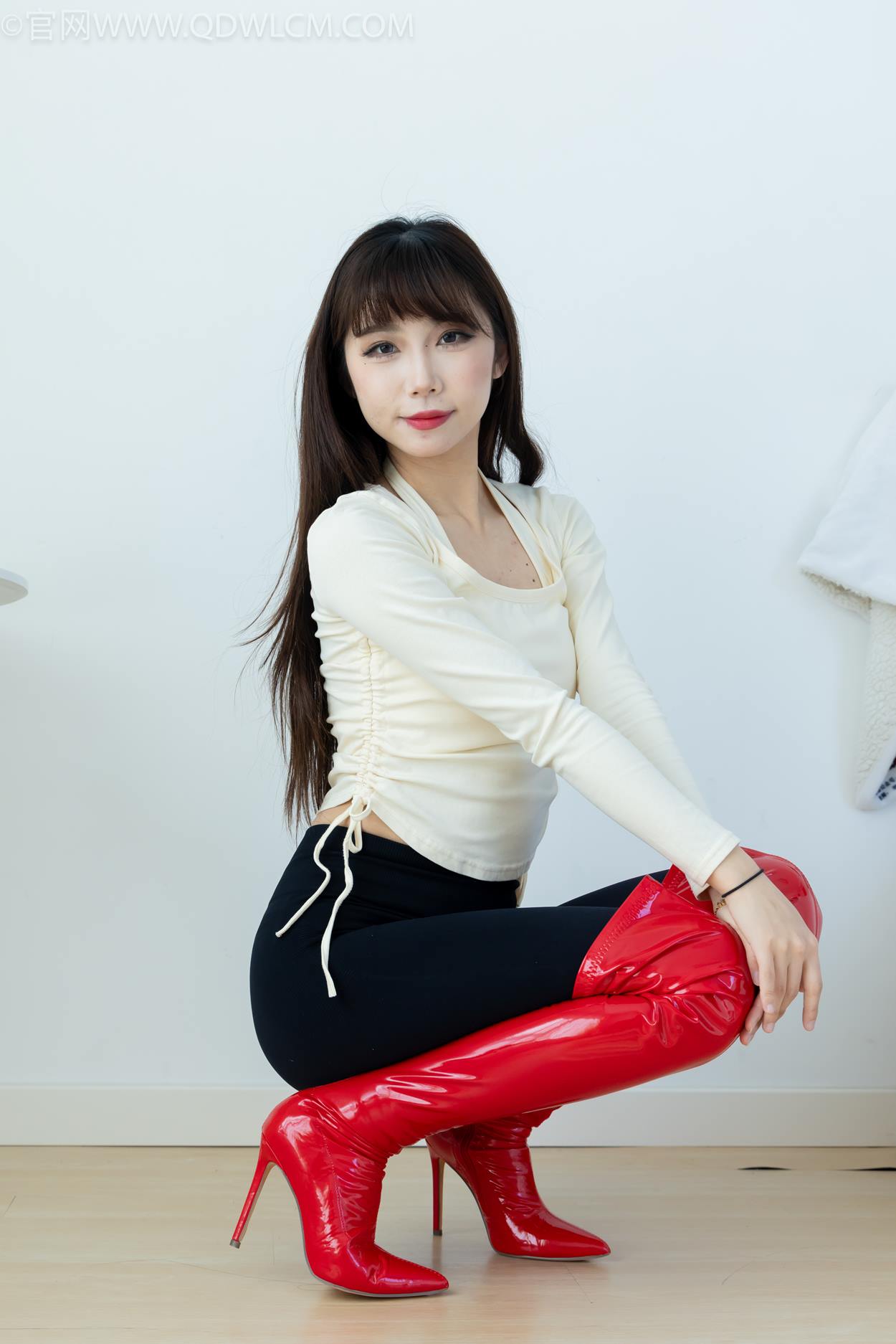 图片[124]-物恋传媒 NO.2326 泡泡-高跟长靴、白棉袜、裸足[128P] – 速更版-美库