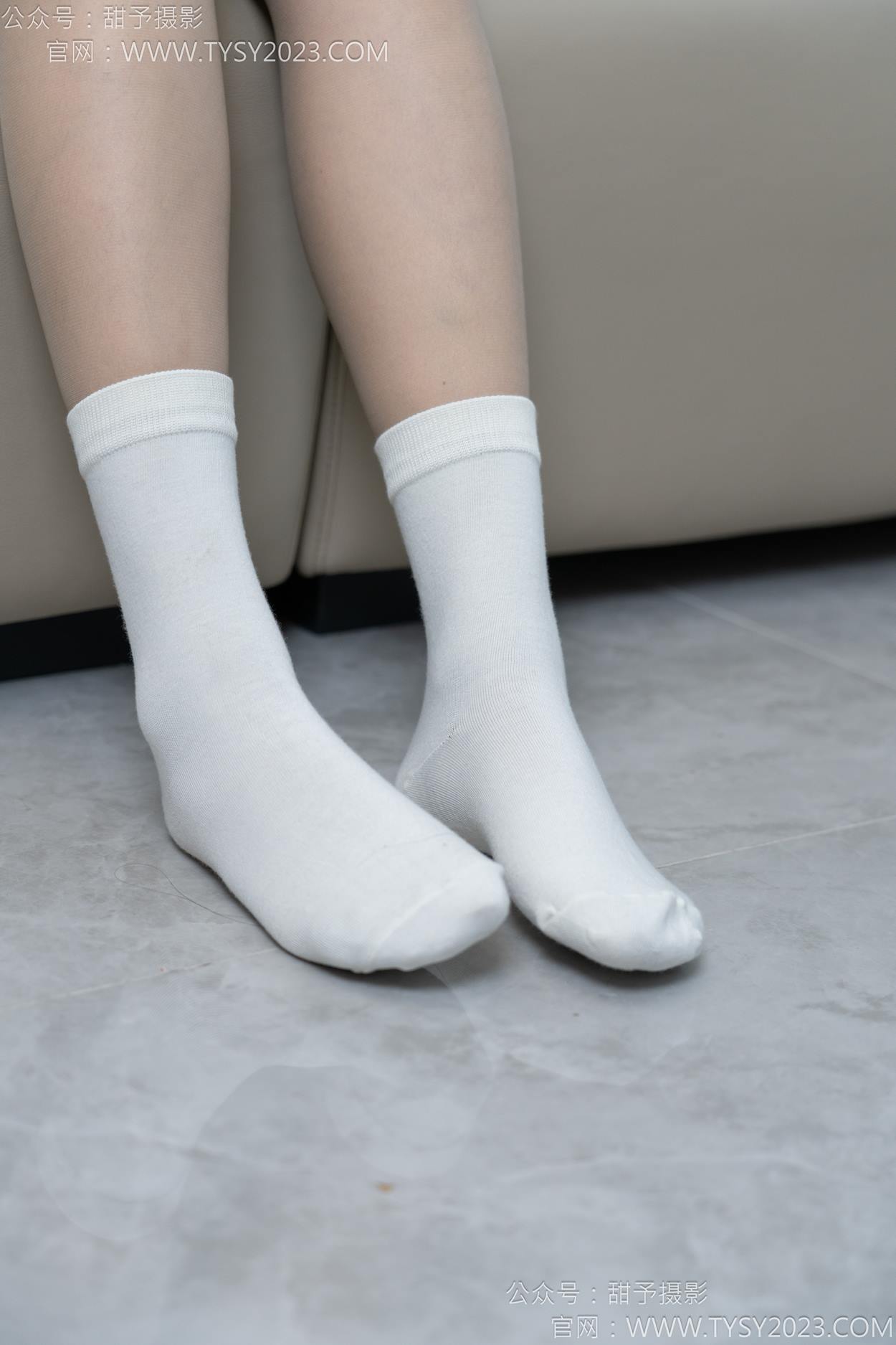 图片[21]-甜予摄影 NO.154 澜澜-帆布鞋、白棉袜、薄灰丝、跺脚抖腿剧情[97P] – 速更版-美库