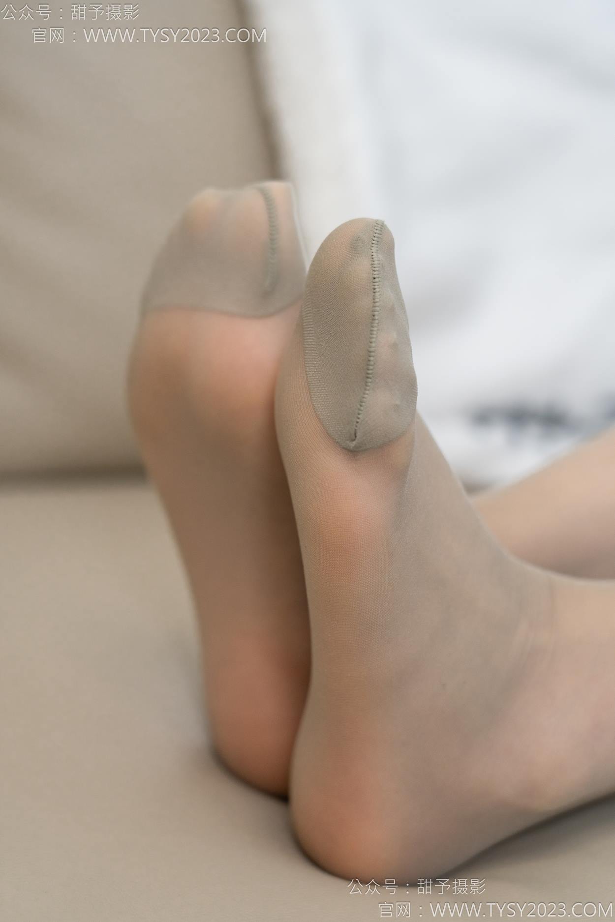 图片[46]-甜予摄影 NO.154 澜澜-帆布鞋、白棉袜、薄灰丝、跺脚抖腿剧情[97P] – 速更版-美库