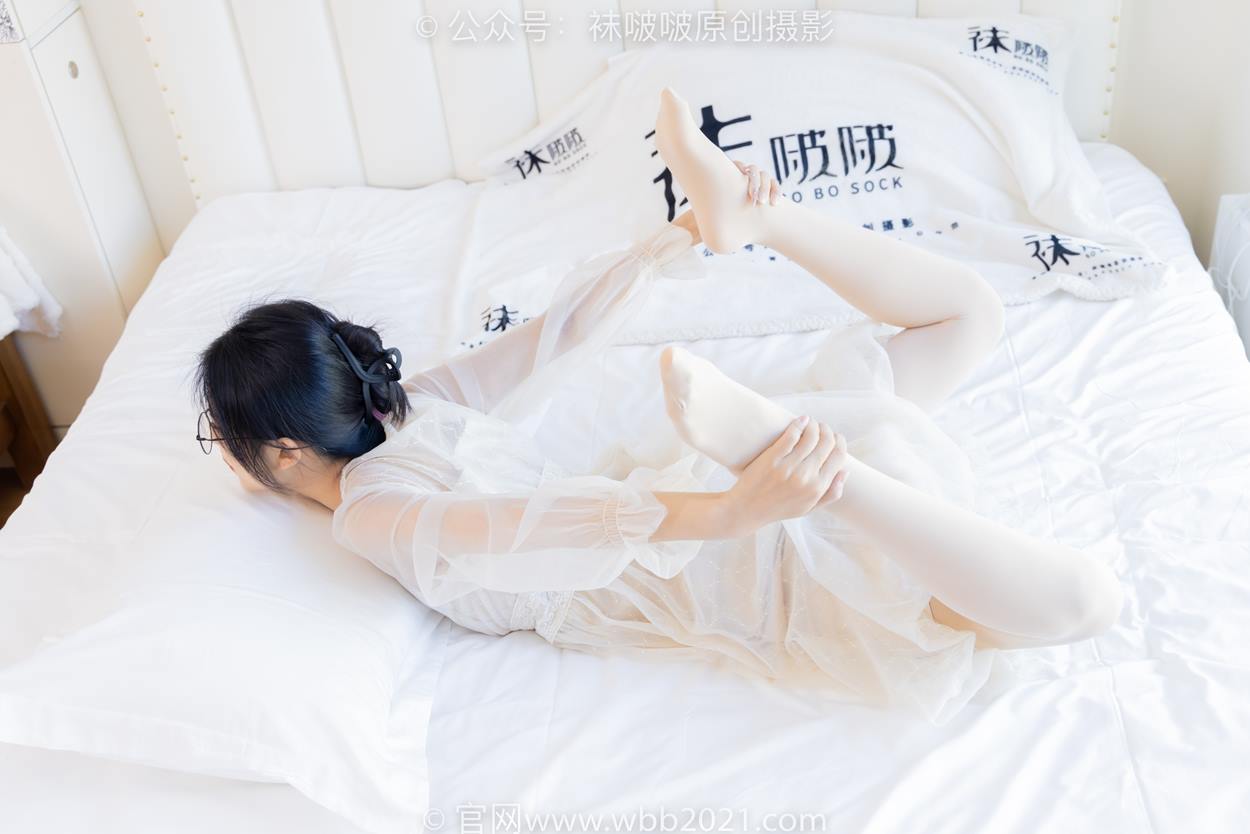 图片[68]-[BoBoSocks袜啵啵]NO.532 奶油-平底鞋、厚肉丝、瑜伽动作,皮筋绑脚老头乐挠脚剧情[116P] – 速更版-美库