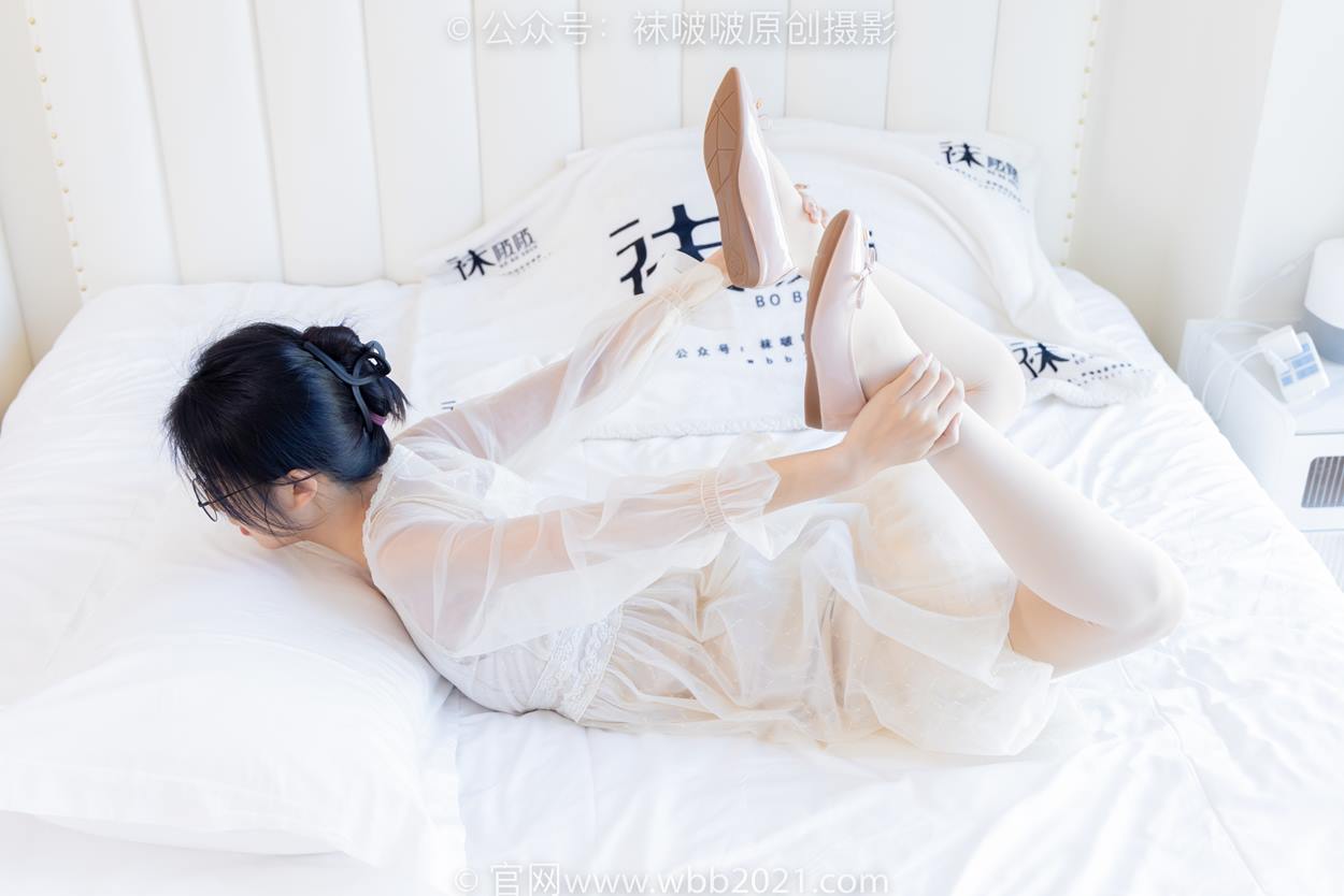 图片[71]-[BoBoSocks袜啵啵]NO.532 奶油-平底鞋、厚肉丝、瑜伽动作,皮筋绑脚老头乐挠脚剧情[116P] – 速更版-美库