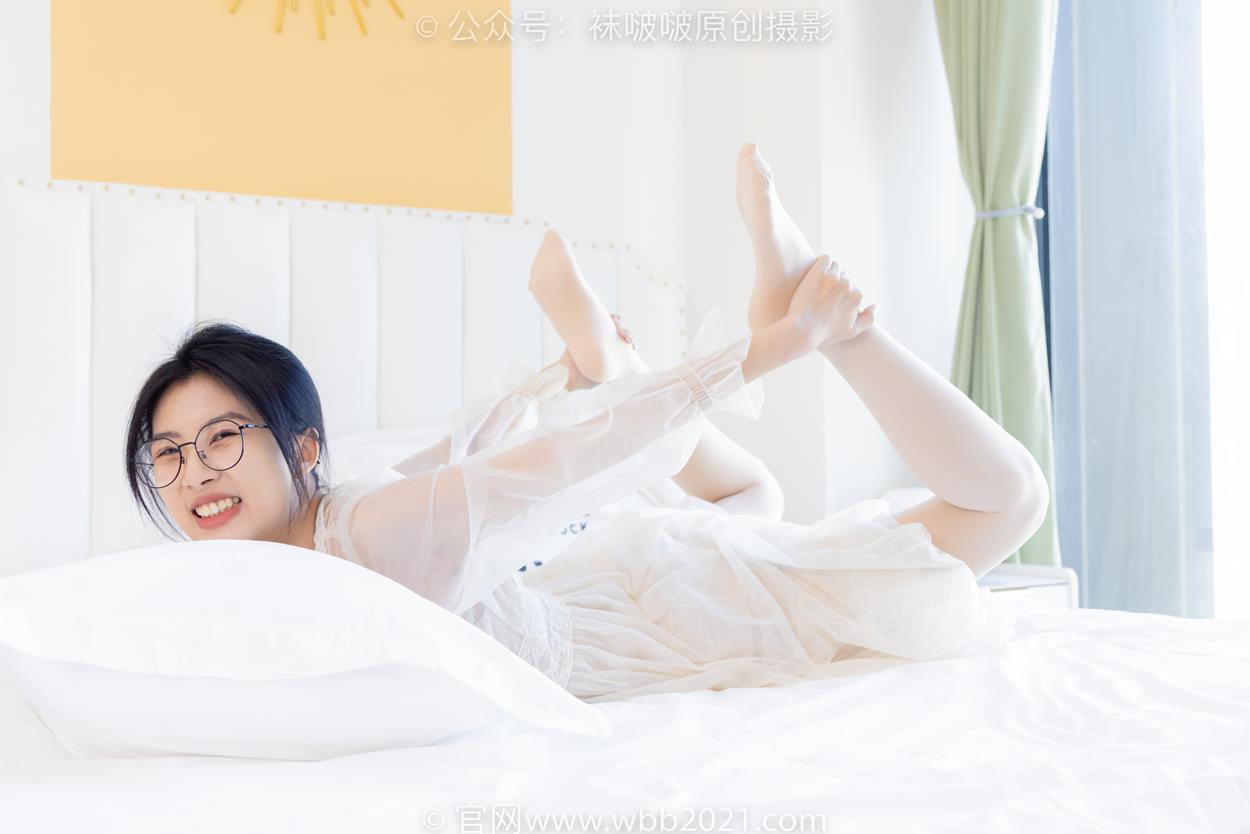 图片[96]-[BoBoSocks袜啵啵]NO.532 奶油-平底鞋、厚肉丝、瑜伽动作,皮筋绑脚老头乐挠脚剧情[116P] – 速更版-美库