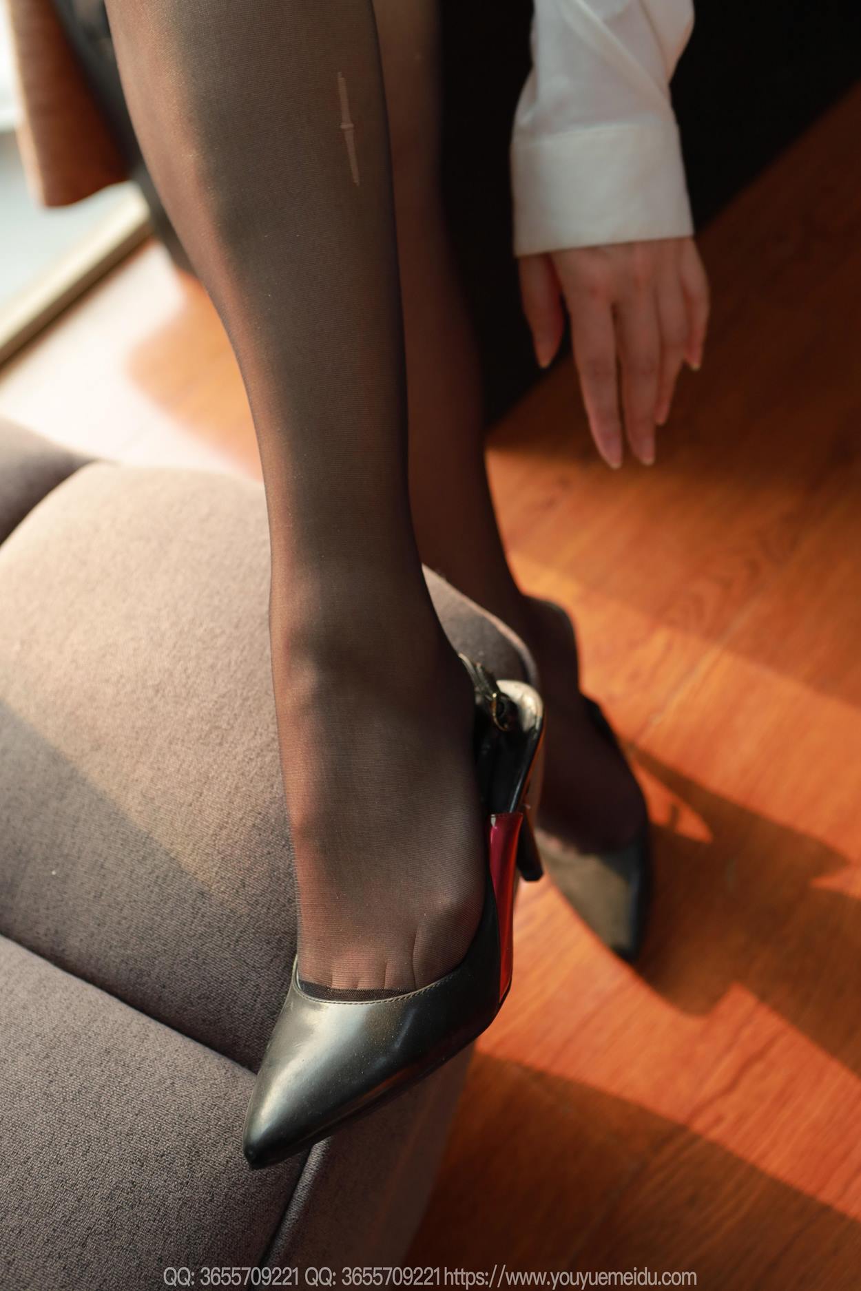 图片[19]-[IESS异思趣向] 2025.04.28 丝享家2039：秋秋《秘书白小姐》[88P] – 速更版-美库