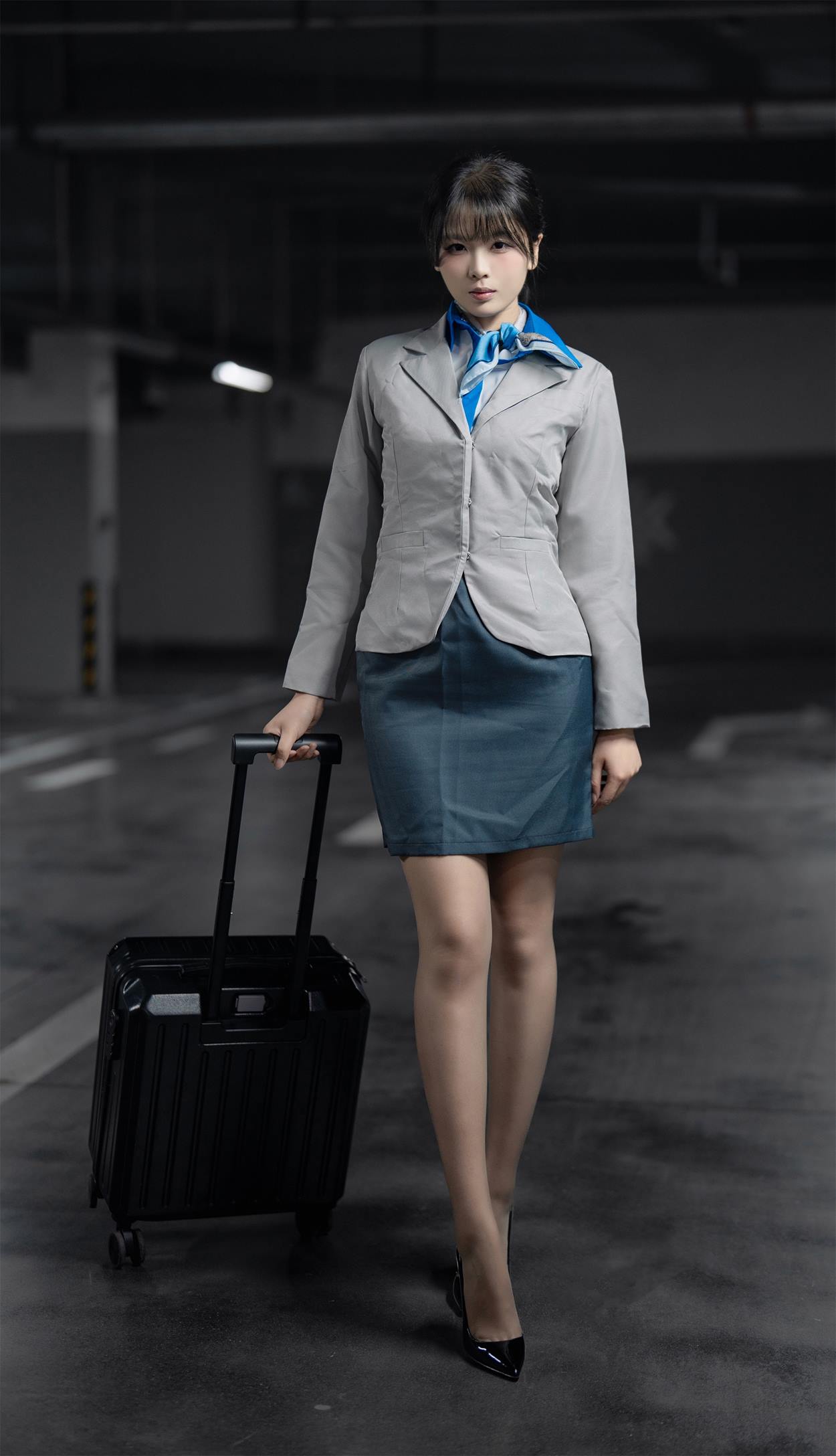 图片[12]-轩萧学姐 NO.079 – 空姐车库[18P] – 速更版-美库