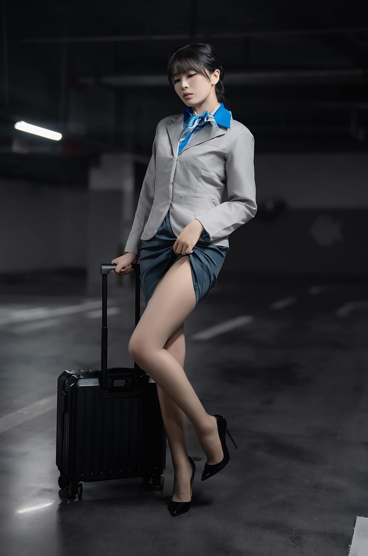 图片[16]-轩萧学姐 NO.079 – 空姐车库[18P] – 速更版-美库