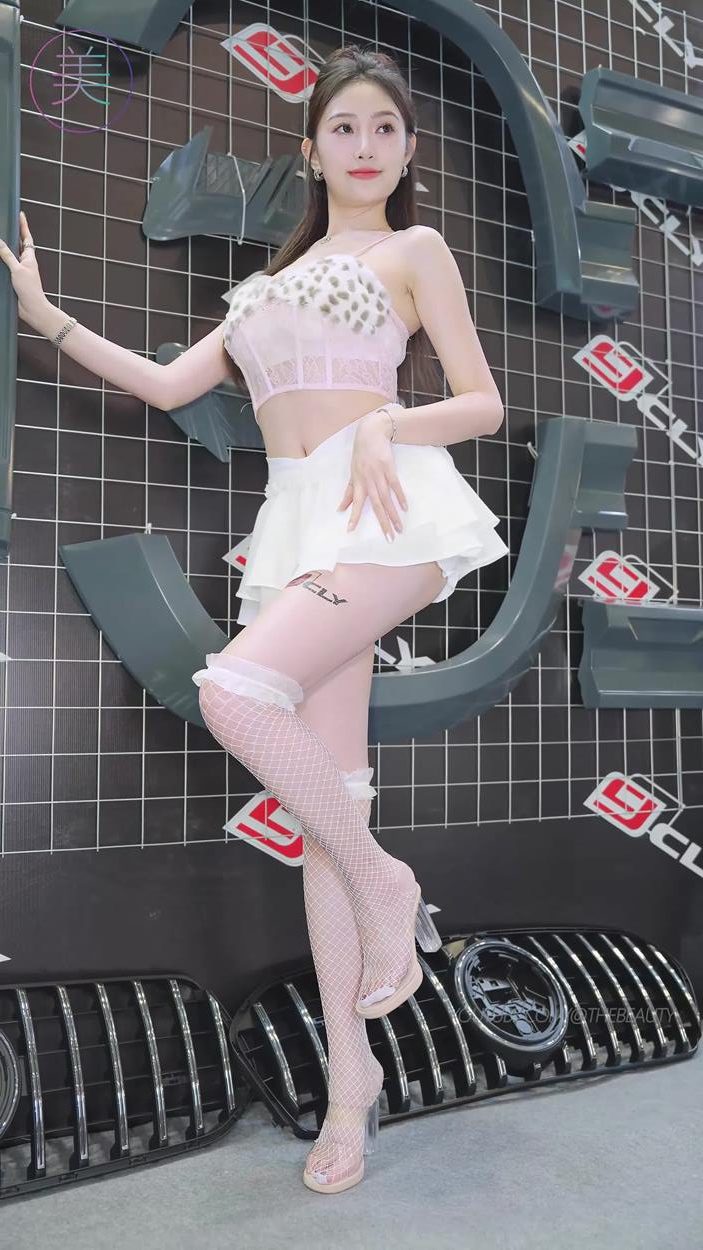 NO.1051 2024 深圳改装车展 Auto Salon 车模抖音网红随拍 63[20P] - 速更版-艺库