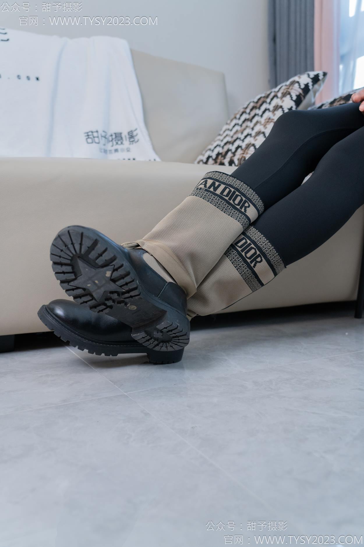 图片[12]-甜予摄影 NO.155 咖啡豆-靴子、脏袜子、裸足[92P] – 速更版-美库