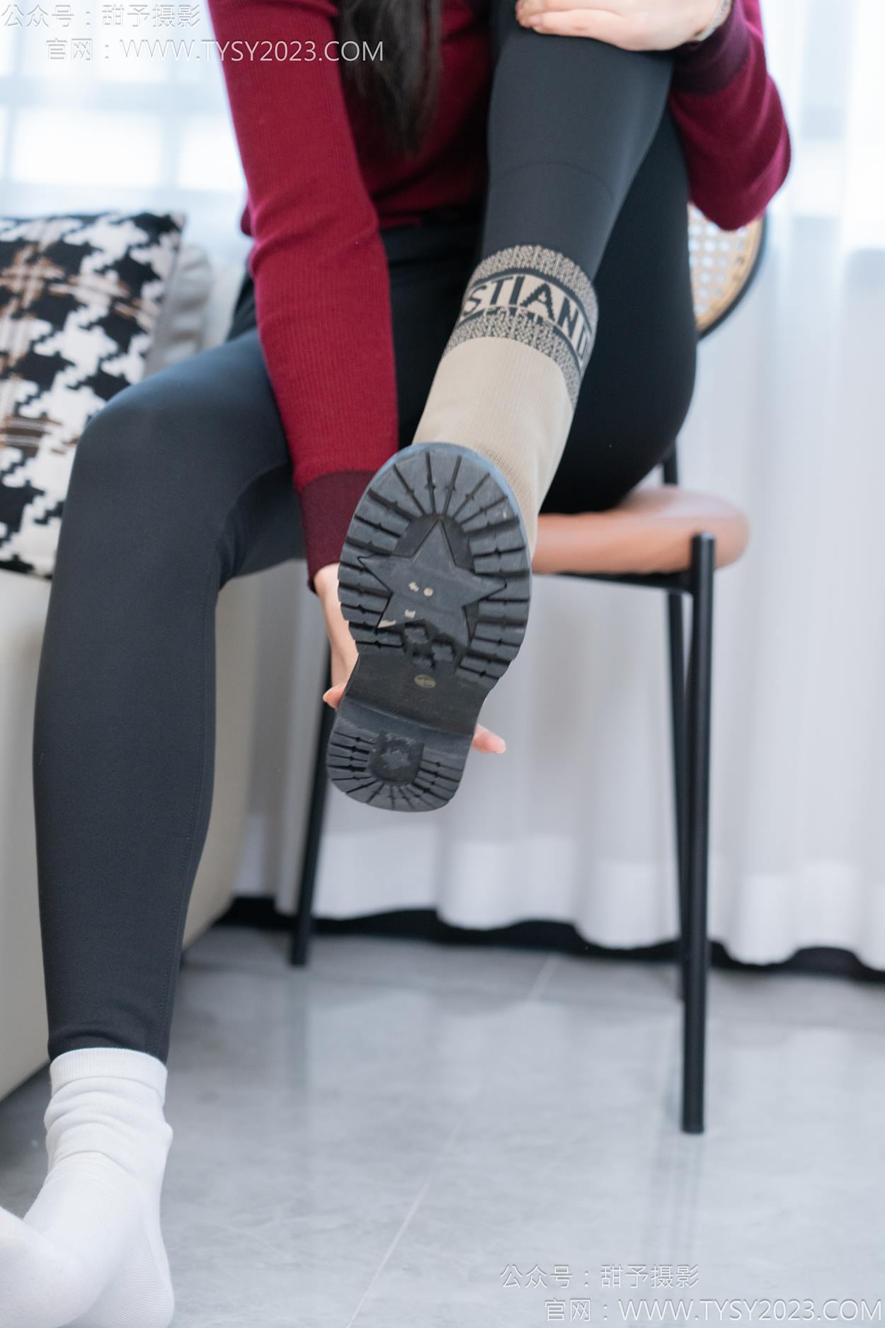 图片[16]-甜予摄影 NO.155 咖啡豆-靴子、脏袜子、裸足[92P] – 速更版-美库