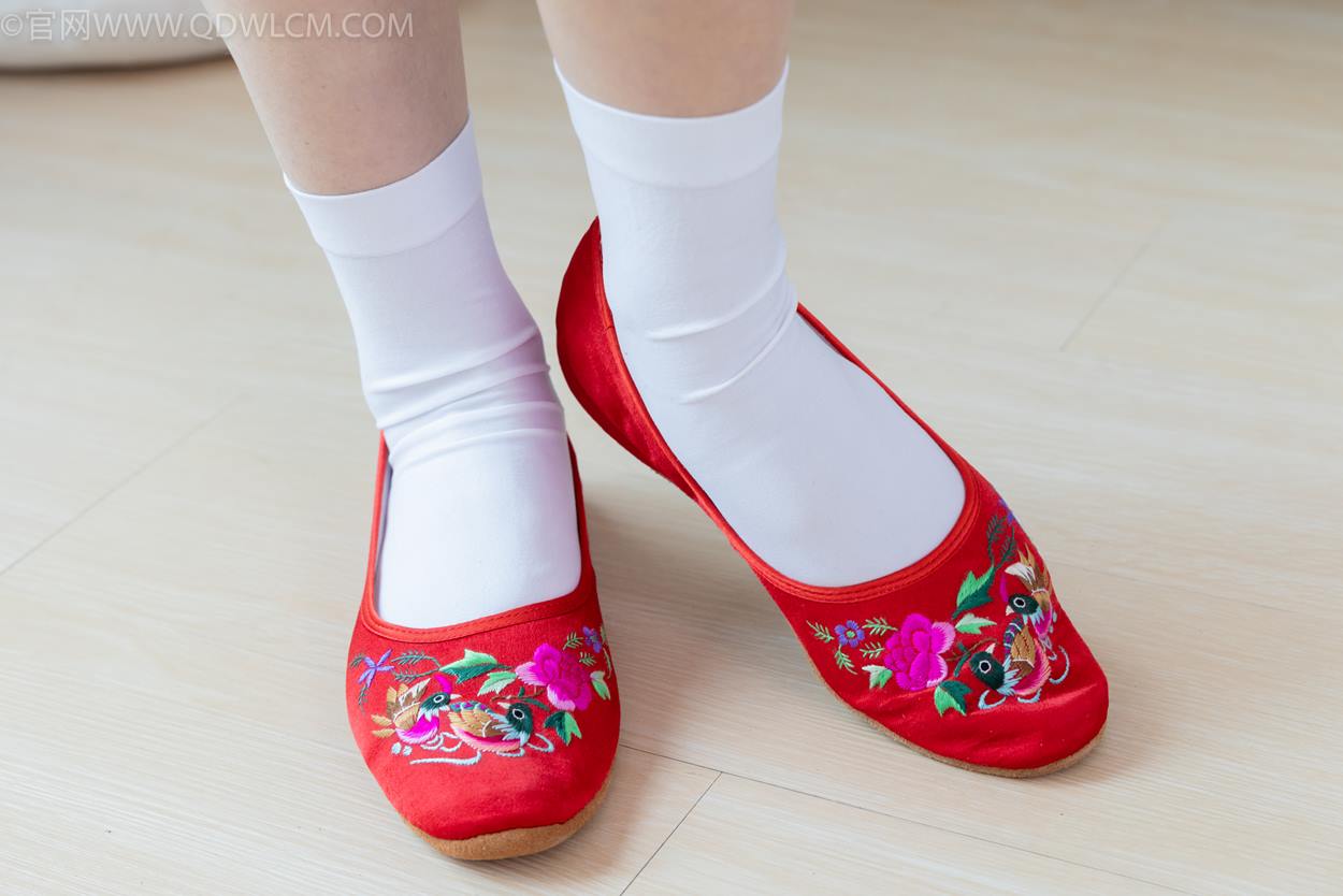 图片[13]-物恋传媒 NO.2328 绒绒-汉服、布鞋、白棉袜、红色船袜[146P] – 速更版-美库