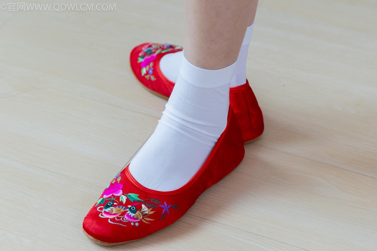 图片[39]-物恋传媒 NO.2328 绒绒-汉服、布鞋、白棉袜、红色船袜[146P] – 速更版-美库