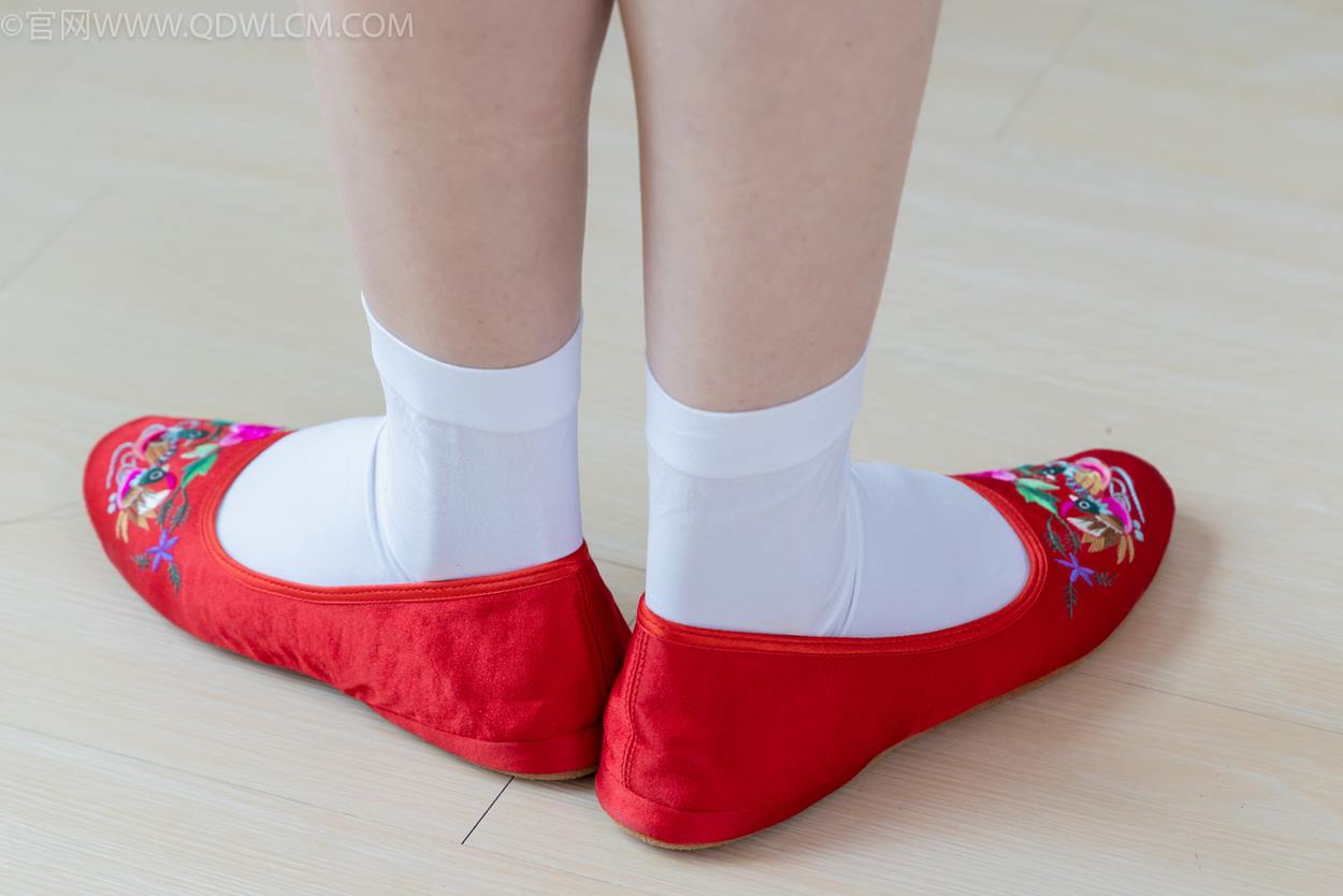 图片[40]-物恋传媒 NO.2328 绒绒-汉服、布鞋、白棉袜、红色船袜[146P] – 速更版-美库