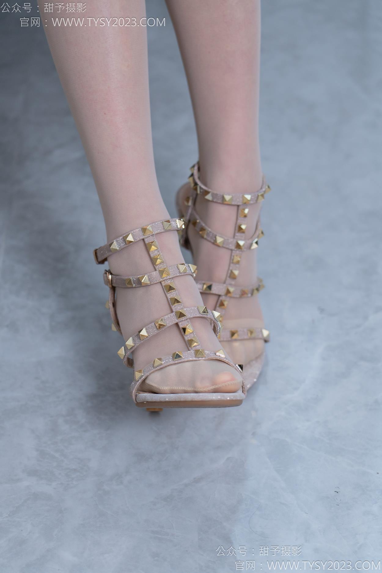 图片[12]-甜予摄影 NO.156 咻咻-高跟鞋、薄肉丝[135P] – 速更版-美库