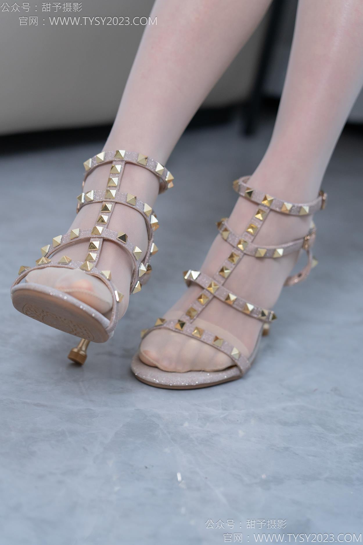 图片[14]-甜予摄影 NO.156 咻咻-高跟鞋、薄肉丝[135P] – 速更版-美库