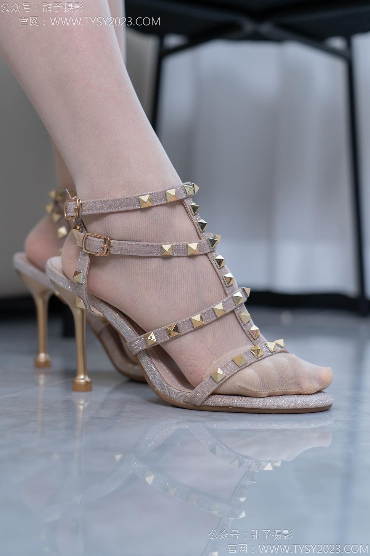 图片[51]-甜予摄影 NO.156 咻咻-高跟鞋、薄肉丝[135P] – 速更版-美库