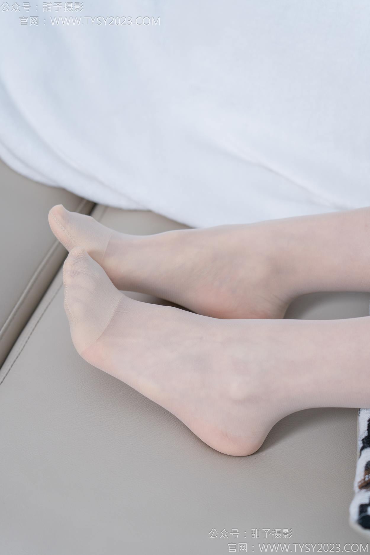 图片[76]-甜予摄影 NO.156 咻咻-高跟鞋、薄肉丝[135P] – 速更版-美库