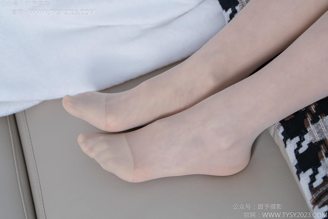 图片[104]-甜予摄影 NO.156 咻咻-高跟鞋、薄肉丝[135P] – 速更版-美库