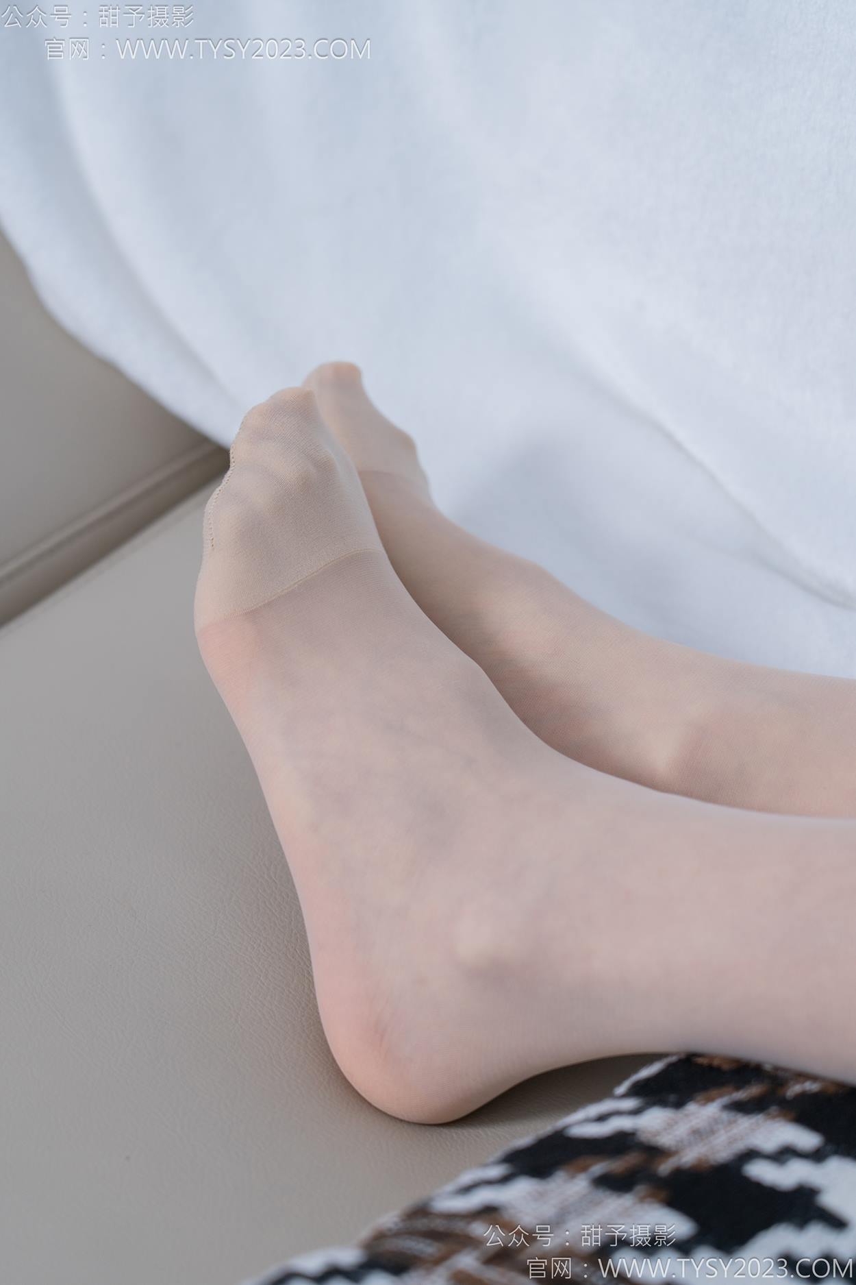 图片[112]-甜予摄影 NO.156 咻咻-高跟鞋、薄肉丝[135P] – 速更版-美库