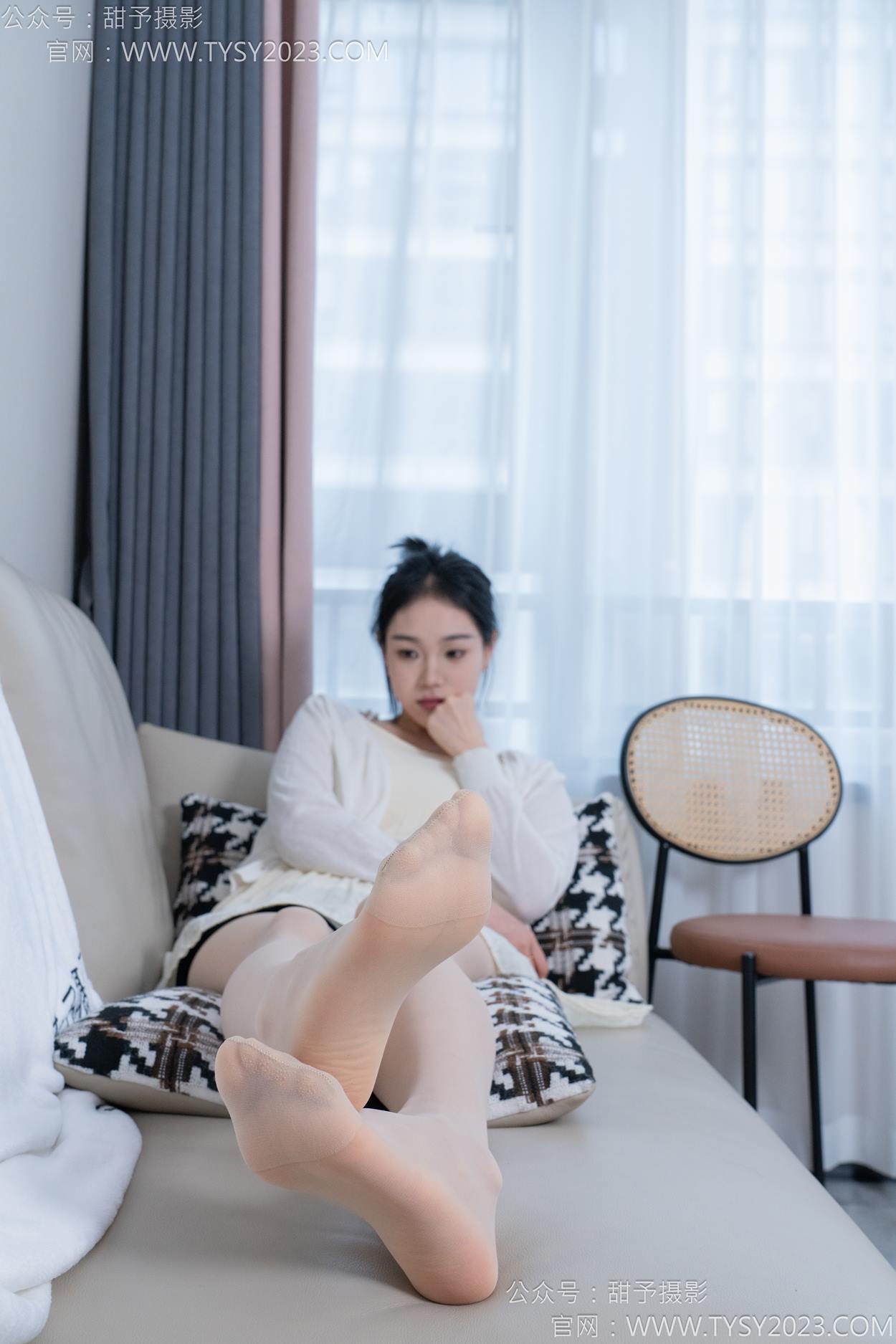 图片[131]-甜予摄影 NO.156 咻咻-高跟鞋、薄肉丝[135P] – 速更版-美库