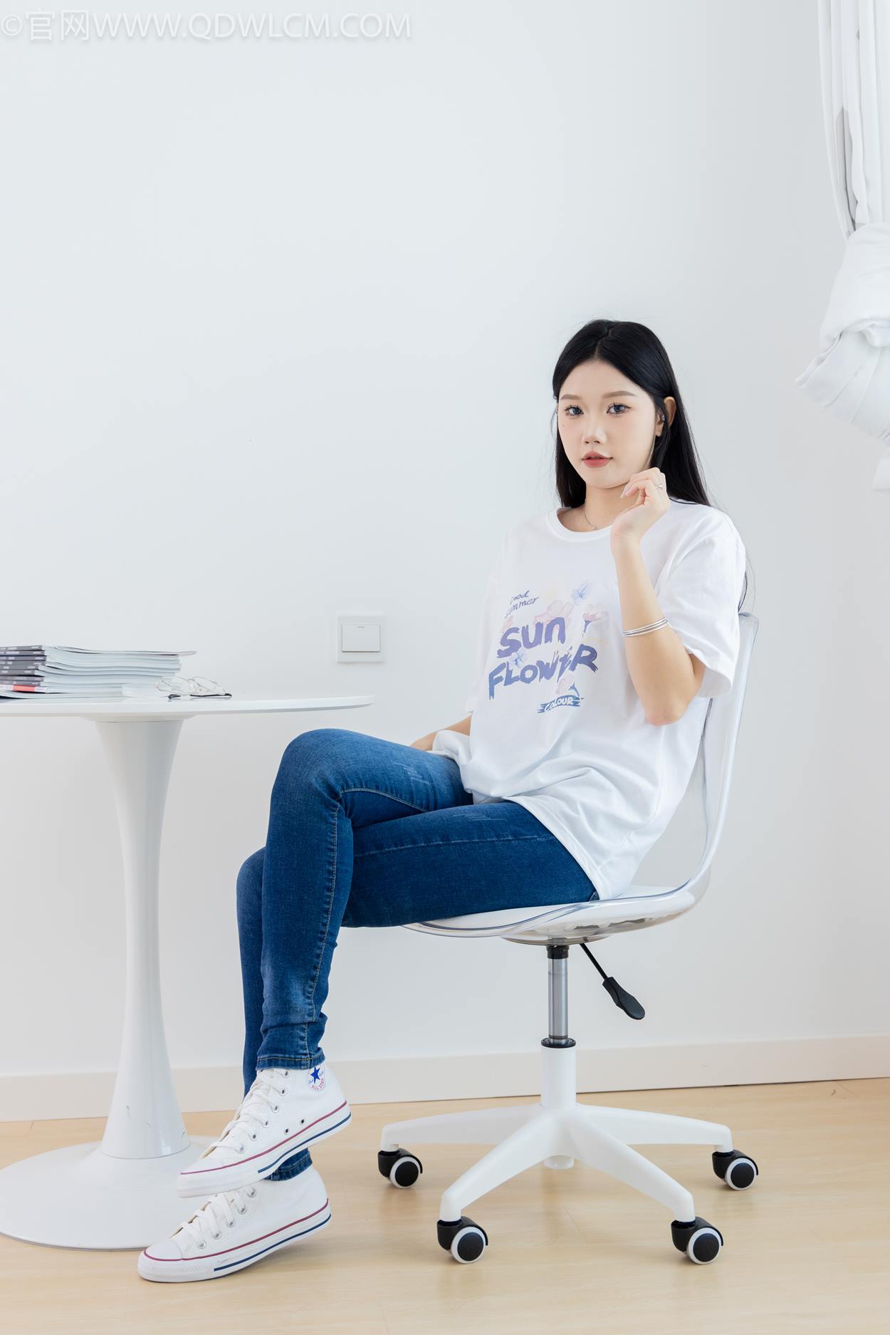 图片[32]-物恋传媒 NO.2329 小竹-帆布鞋、白船袜、肚子疼揉肚子剧情[158P] – 速更版-美库