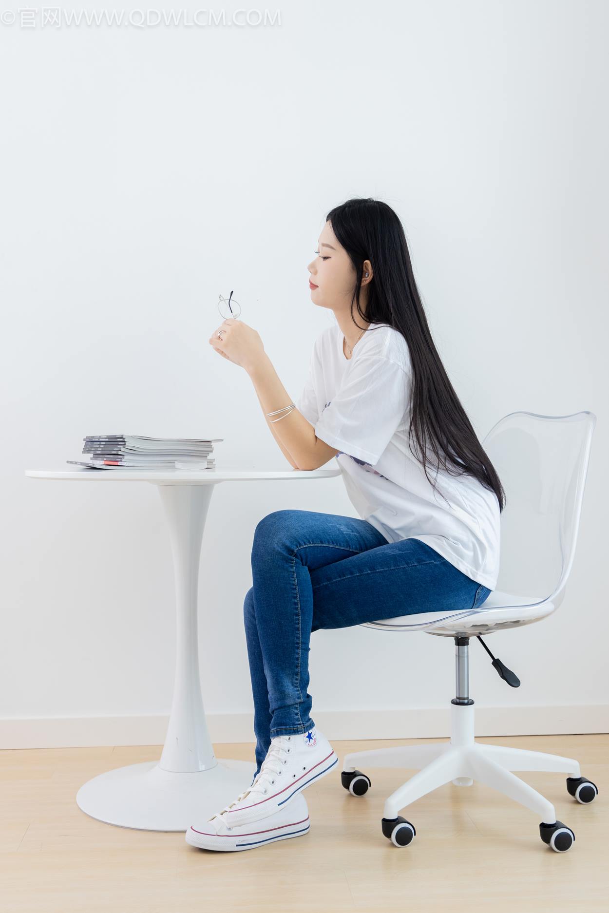 图片[34]-物恋传媒 NO.2329 小竹-帆布鞋、白船袜、肚子疼揉肚子剧情[158P] – 速更版-美库