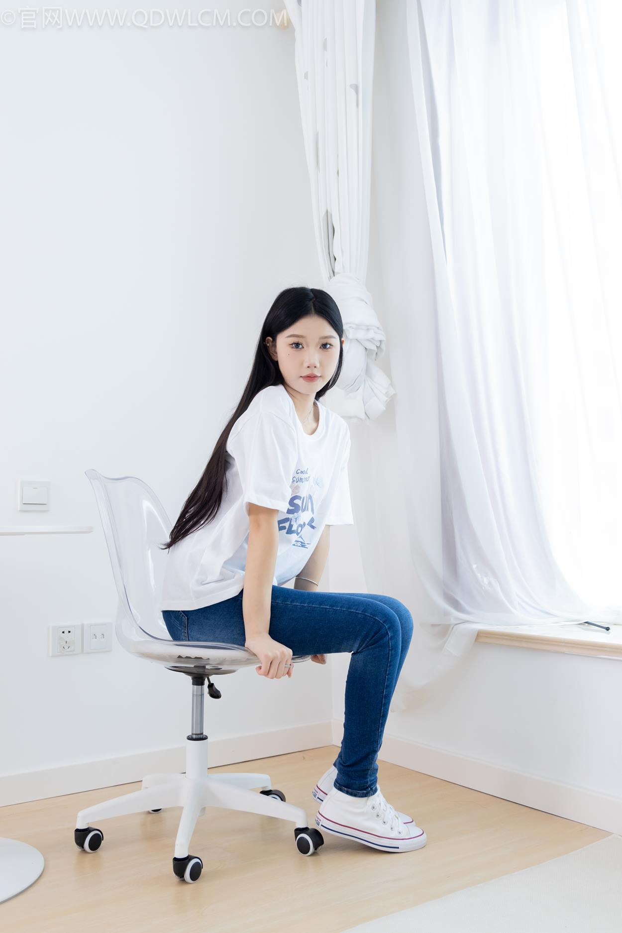 图片[44]-物恋传媒 NO.2329 小竹-帆布鞋、白船袜、肚子疼揉肚子剧情[158P] – 速更版-美库