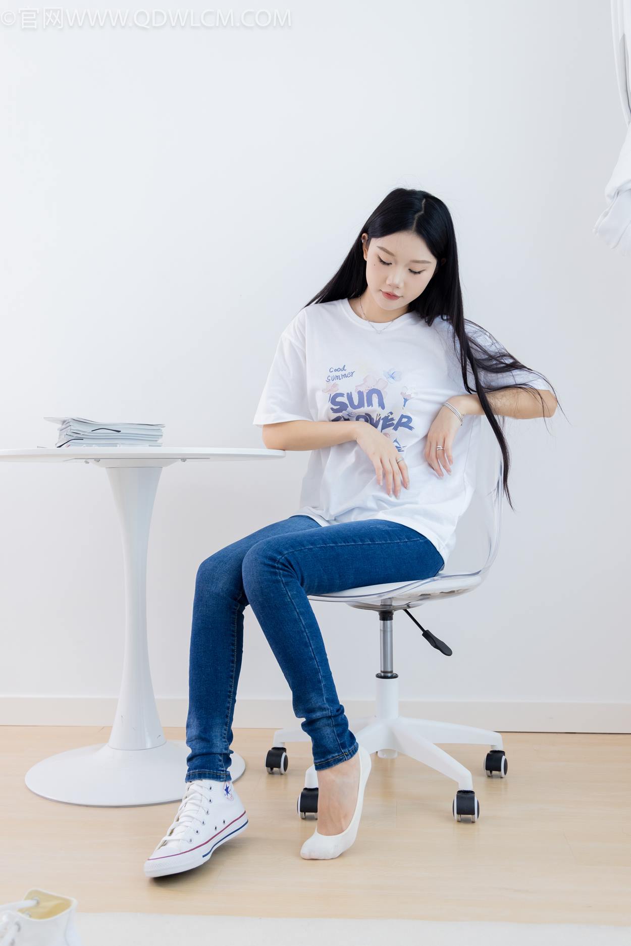 图片[56]-物恋传媒 NO.2329 小竹-帆布鞋、白船袜、肚子疼揉肚子剧情[158P] – 速更版-美库