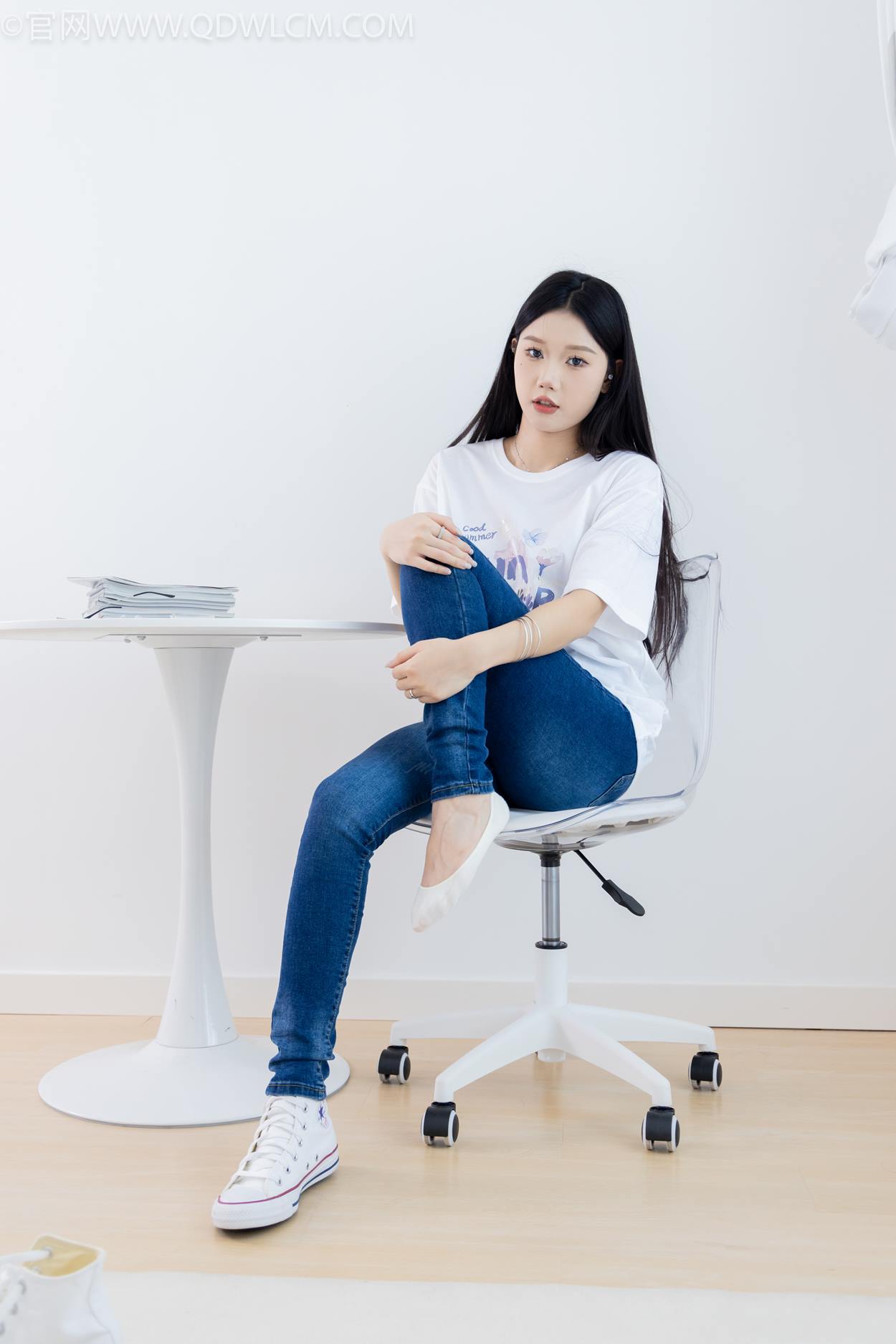 图片[58]-物恋传媒 NO.2329 小竹-帆布鞋、白船袜、肚子疼揉肚子剧情[158P] – 速更版-美库