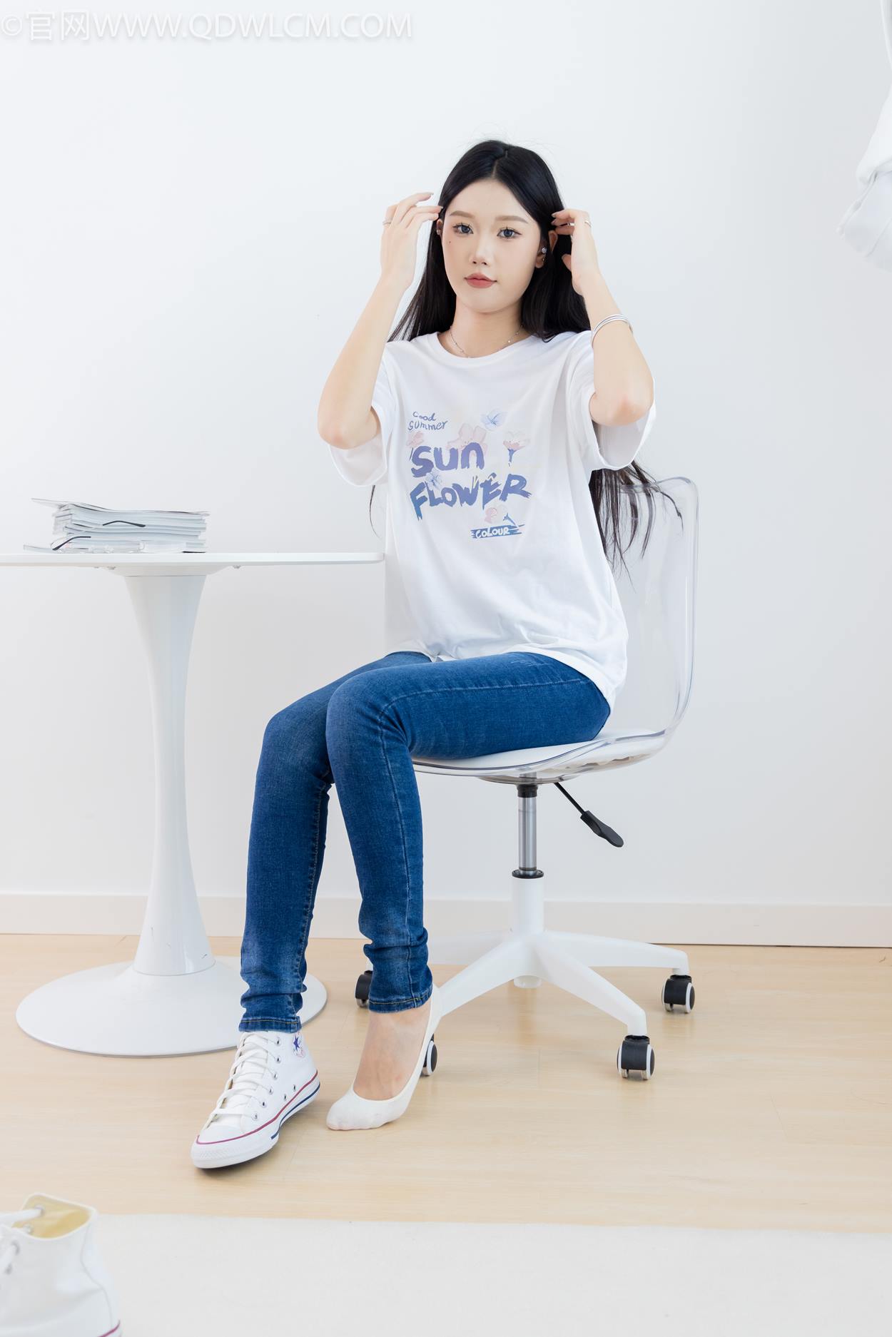 图片[60]-物恋传媒 NO.2329 小竹-帆布鞋、白船袜、肚子疼揉肚子剧情[158P] – 速更版-美库