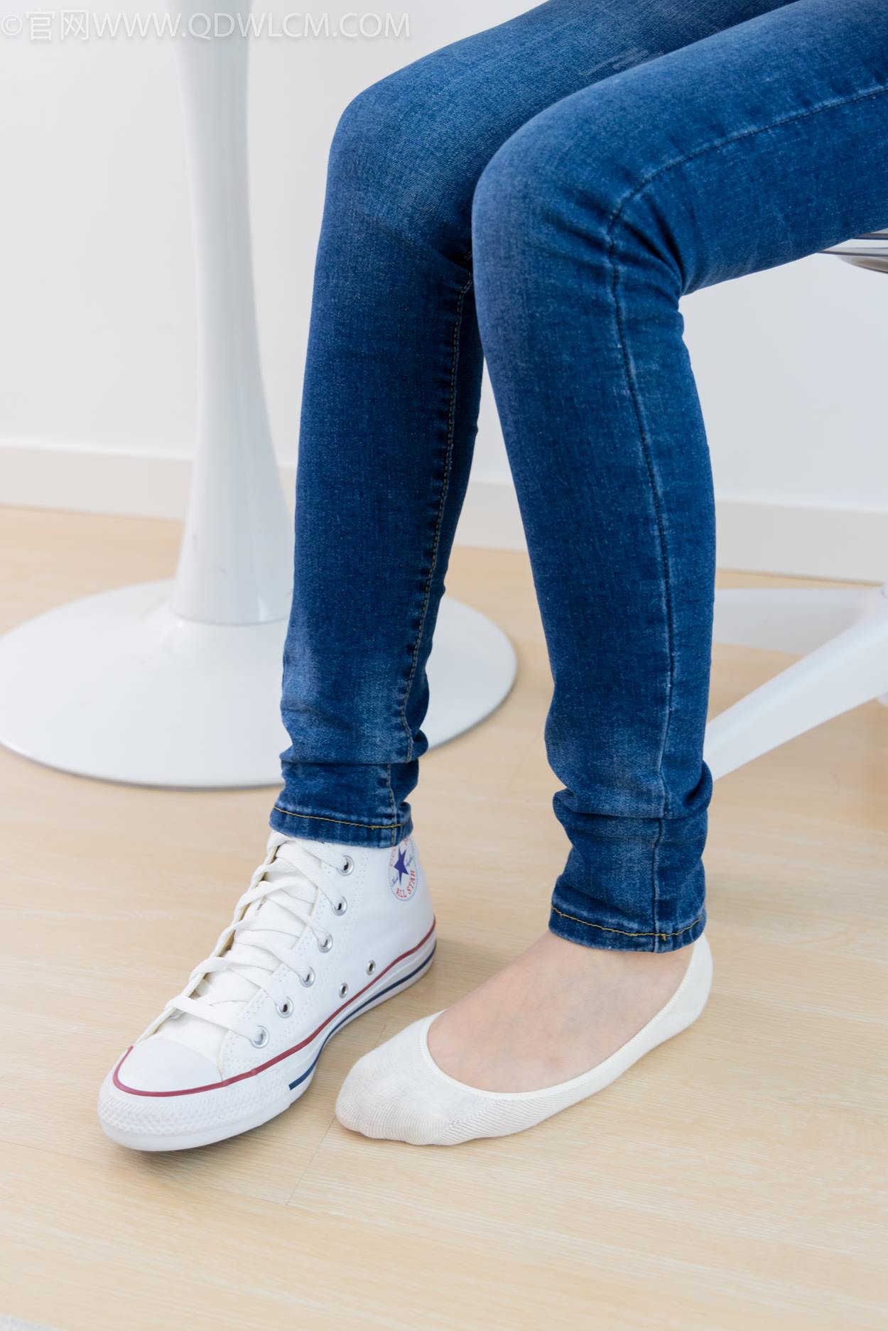 图片[61]-物恋传媒 NO.2329 小竹-帆布鞋、白船袜、肚子疼揉肚子剧情[158P] – 速更版-美库