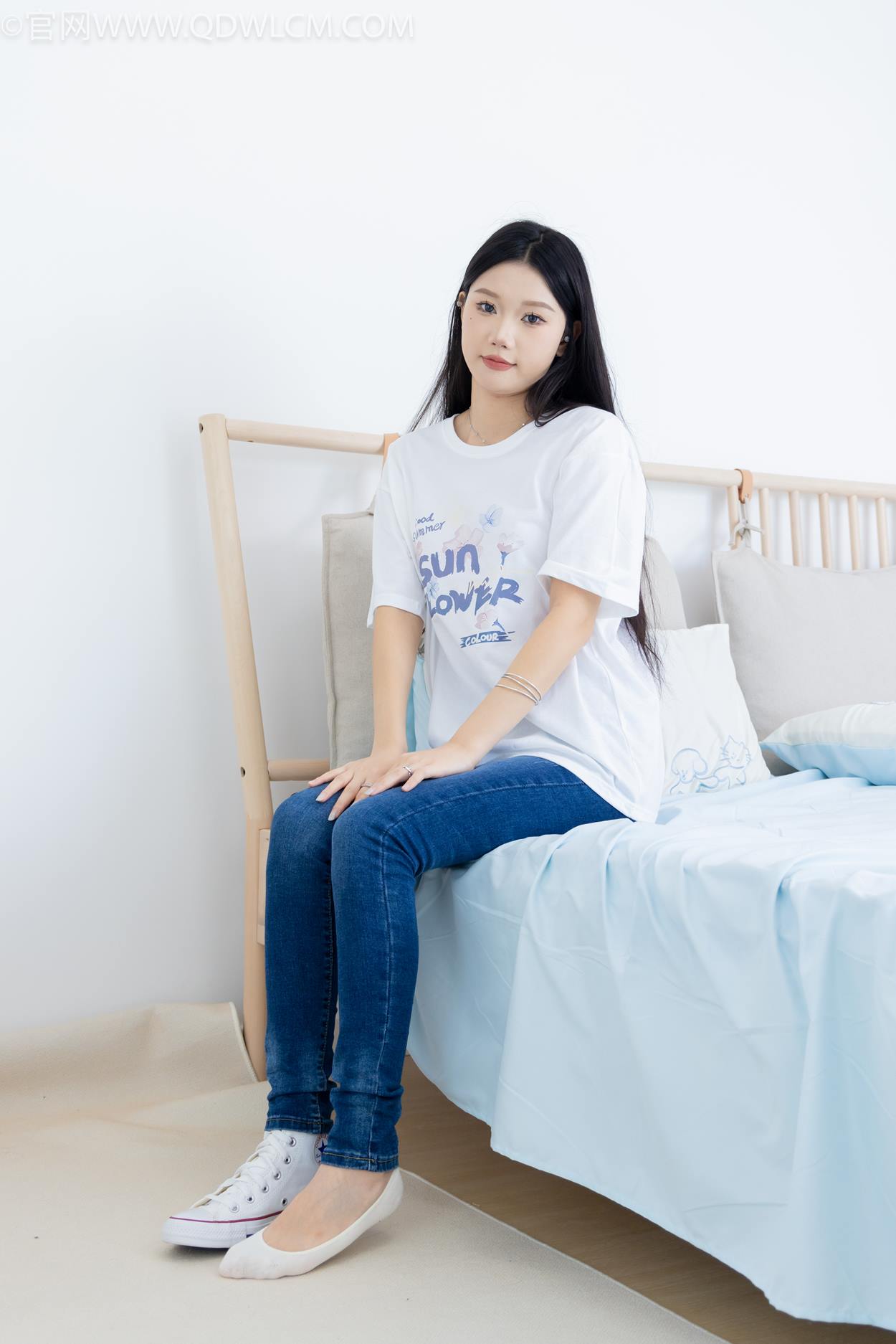 图片[67]-物恋传媒 NO.2329 小竹-帆布鞋、白船袜、肚子疼揉肚子剧情[158P] – 速更版-美库