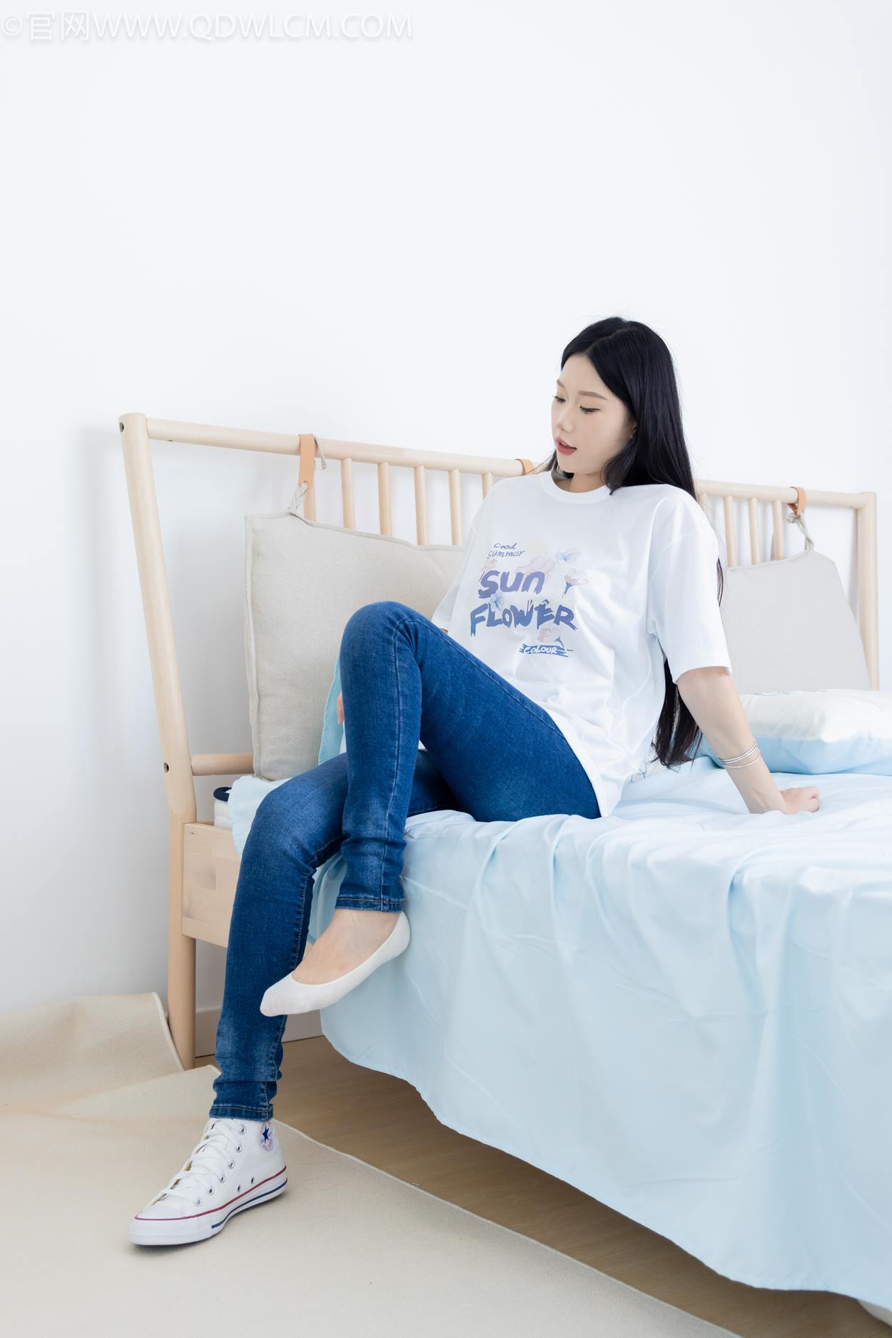 图片[71]-物恋传媒 NO.2329 小竹-帆布鞋、白船袜、肚子疼揉肚子剧情[158P] – 速更版-美库