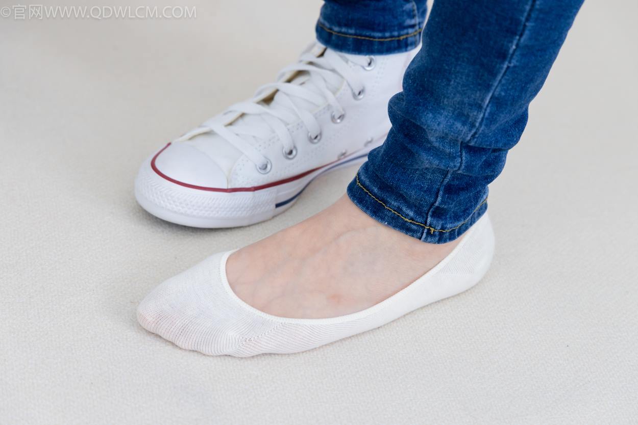 图片[77]-物恋传媒 NO.2329 小竹-帆布鞋、白船袜、肚子疼揉肚子剧情[158P] – 速更版-美库