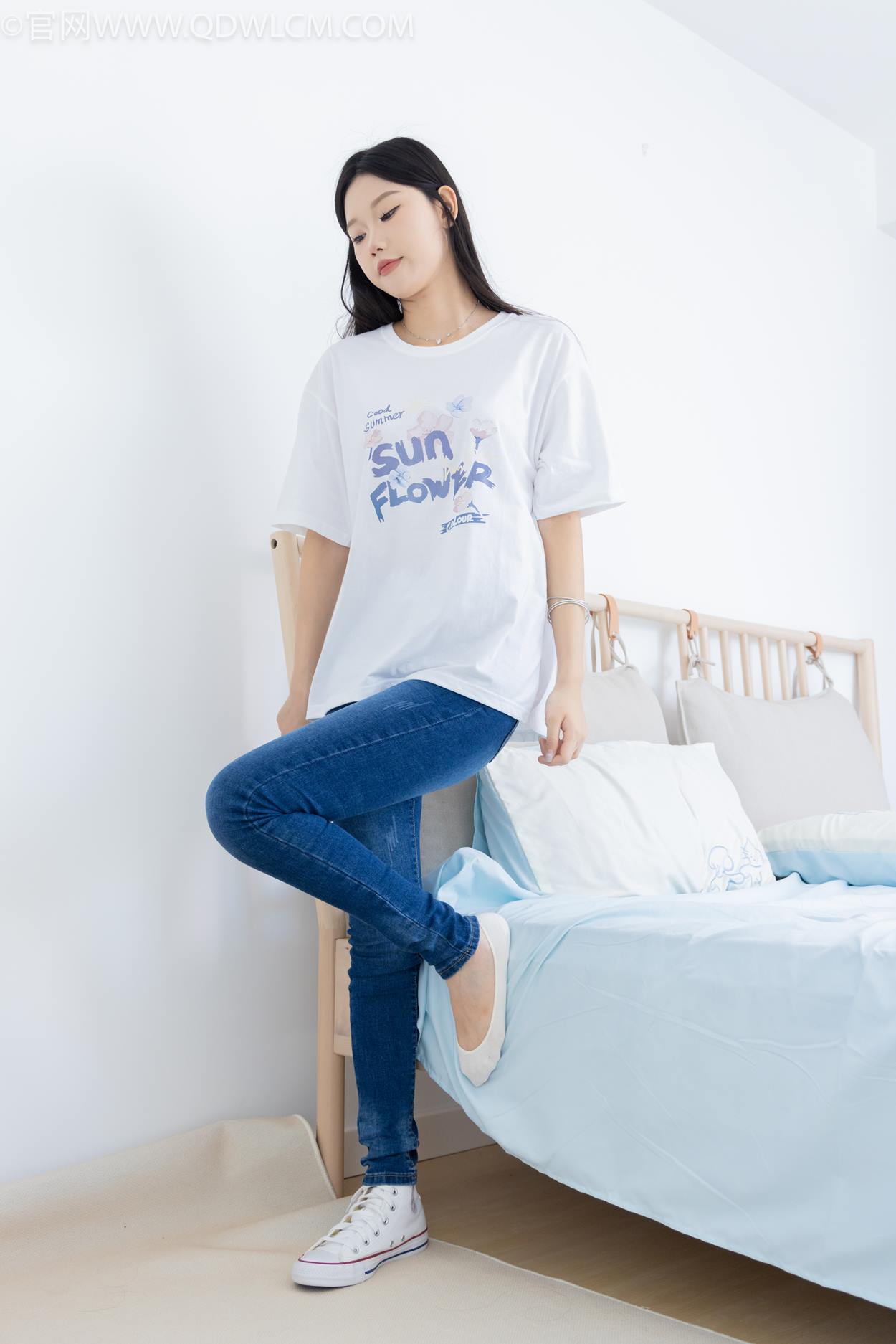 图片[87]-物恋传媒 NO.2329 小竹-帆布鞋、白船袜、肚子疼揉肚子剧情[158P] – 速更版-美库