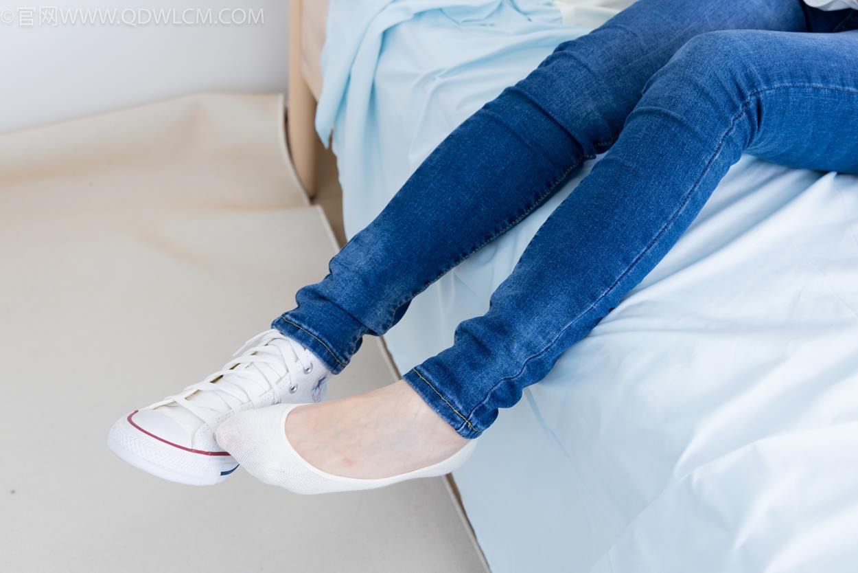 图片[91]-物恋传媒 NO.2329 小竹-帆布鞋、白船袜、肚子疼揉肚子剧情[158P] – 速更版-美库