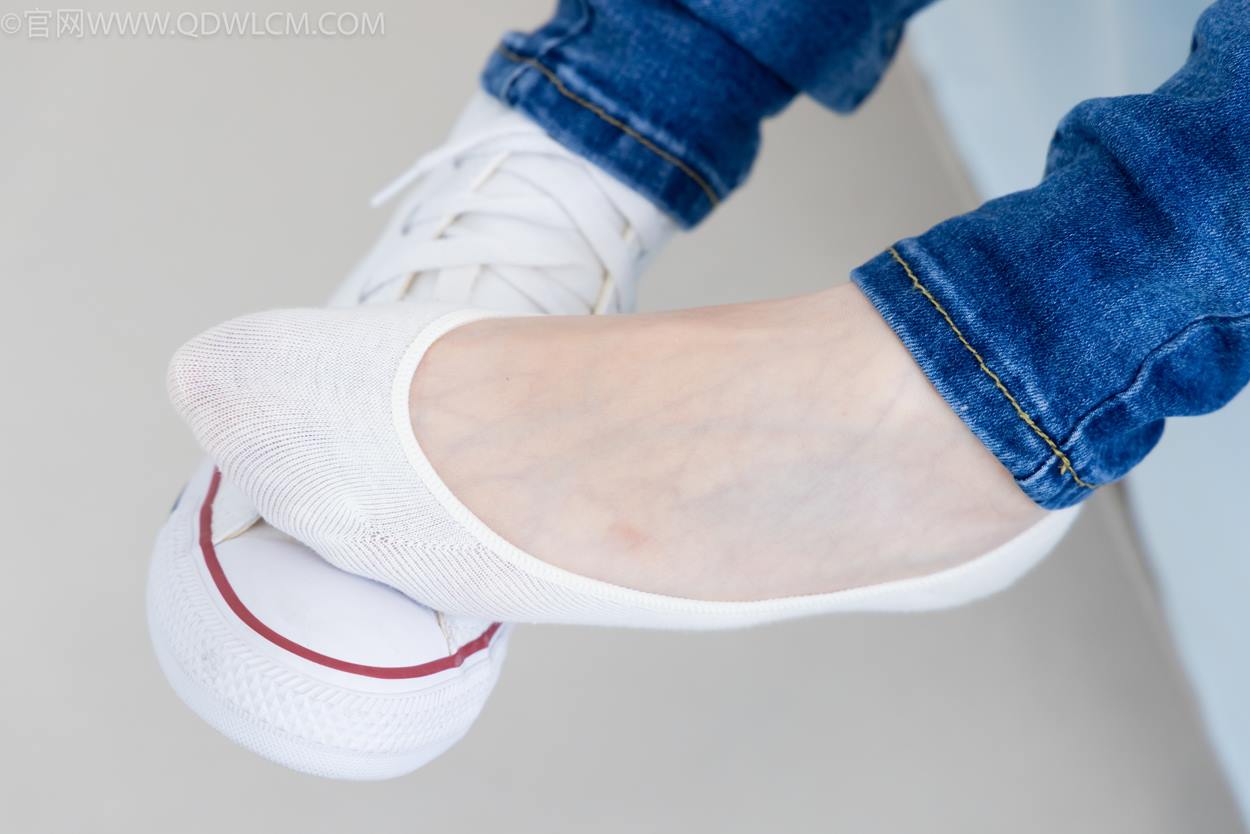 图片[92]-物恋传媒 NO.2329 小竹-帆布鞋、白船袜、肚子疼揉肚子剧情[158P] – 速更版-美库