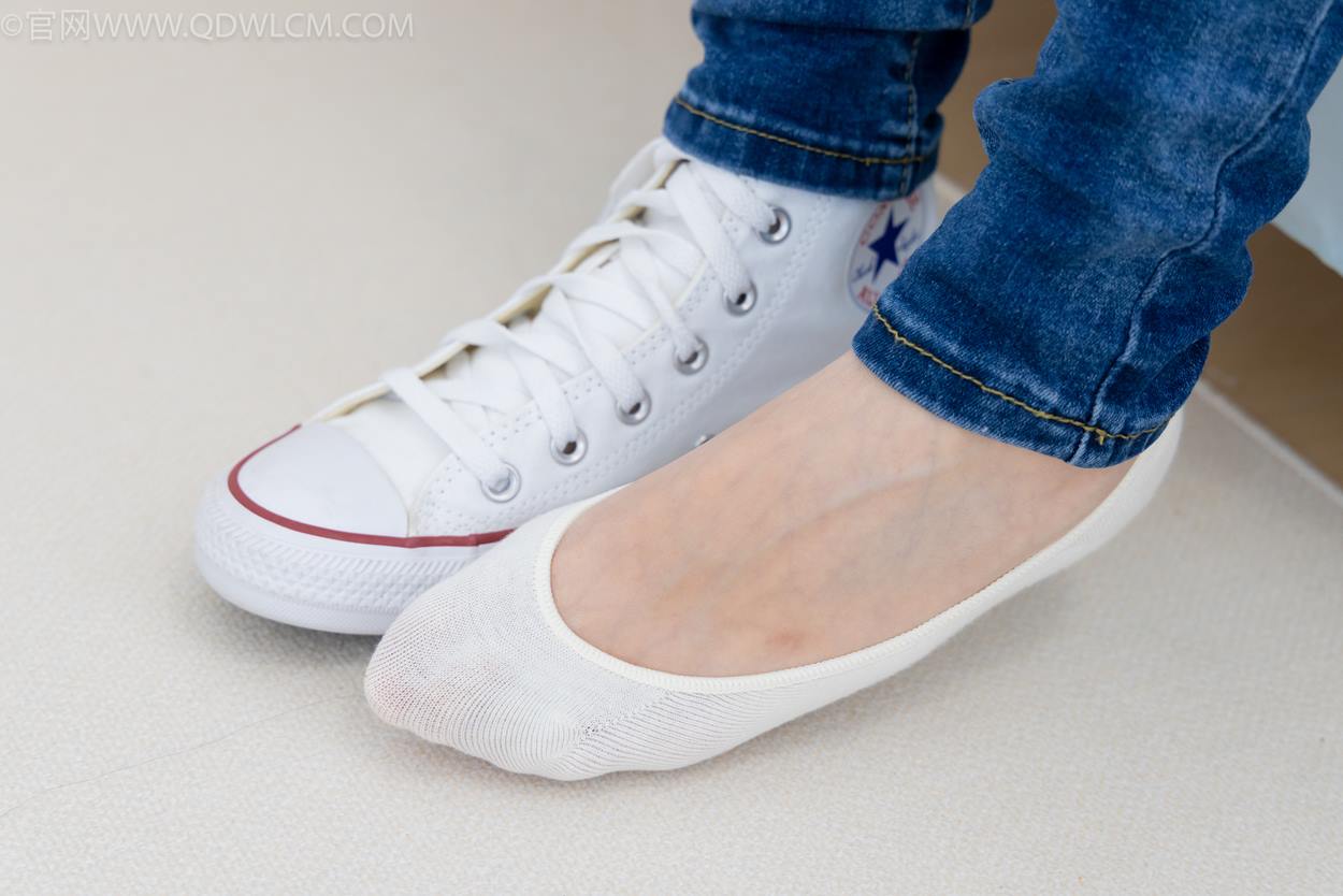 图片[94]-物恋传媒 NO.2329 小竹-帆布鞋、白船袜、肚子疼揉肚子剧情[158P] – 速更版-美库