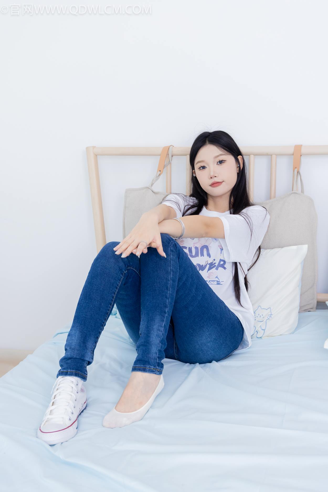 图片[99]-物恋传媒 NO.2329 小竹-帆布鞋、白船袜、肚子疼揉肚子剧情[158P] – 速更版-美库