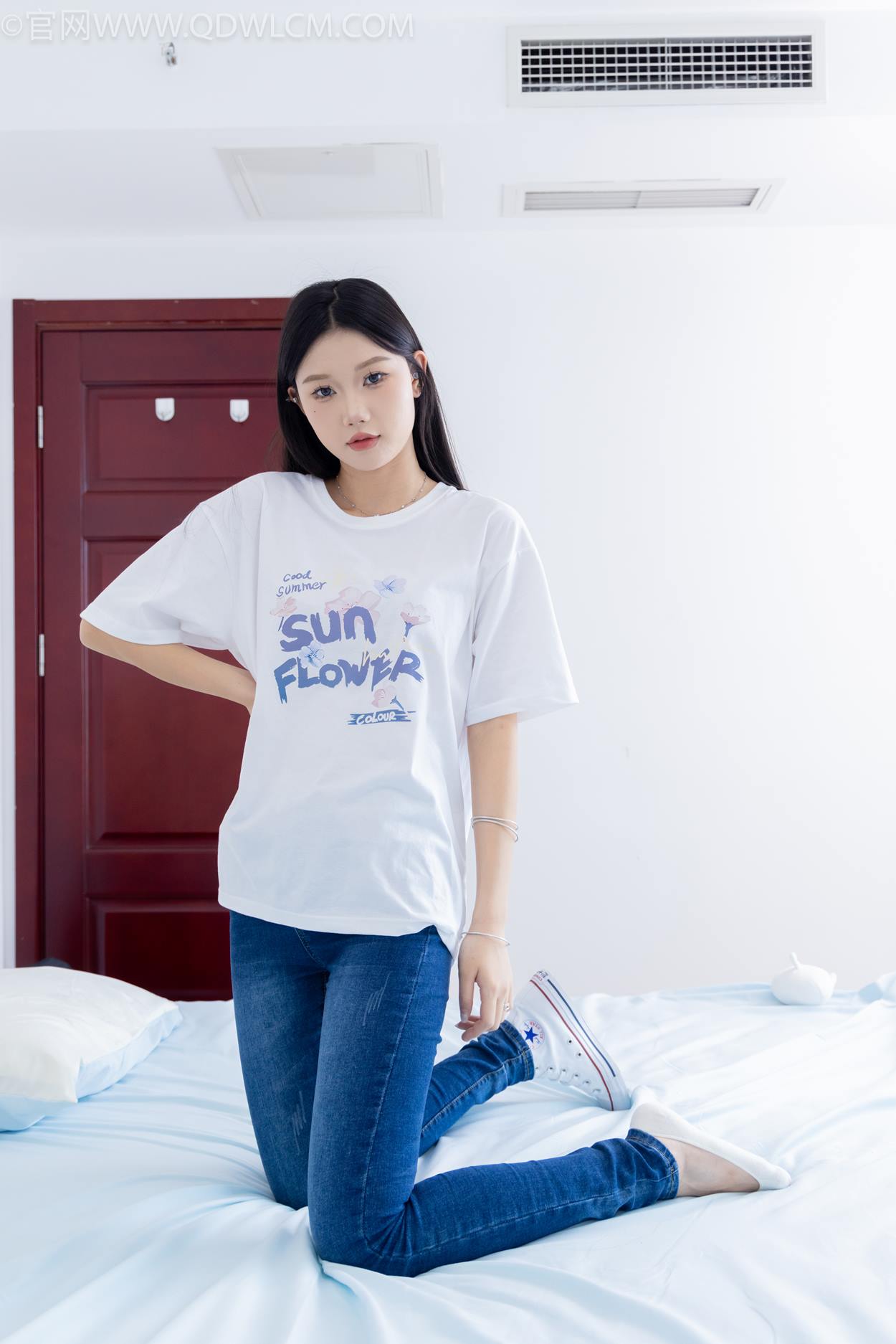 图片[102]-物恋传媒 NO.2329 小竹-帆布鞋、白船袜、肚子疼揉肚子剧情[158P] – 速更版-美库