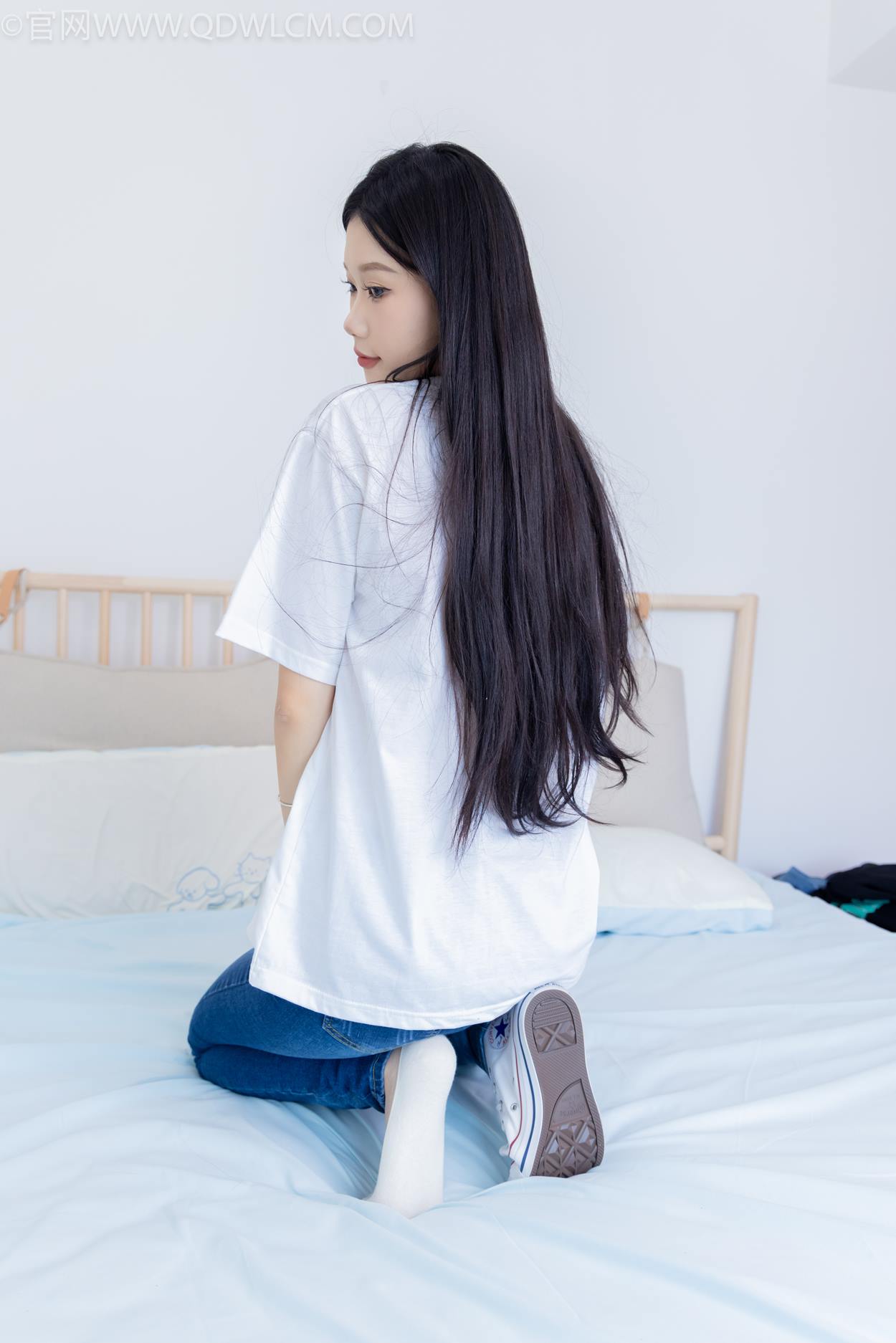 图片[105]-物恋传媒 NO.2329 小竹-帆布鞋、白船袜、肚子疼揉肚子剧情[158P] – 速更版-美库