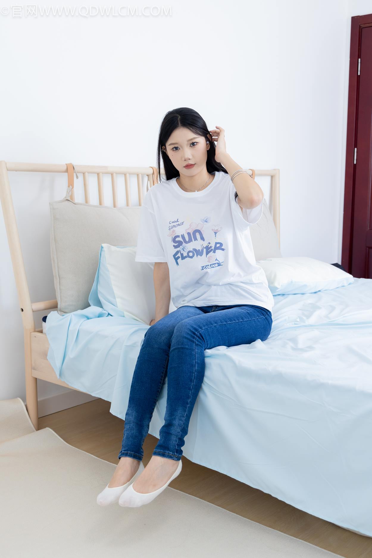 图片[119]-物恋传媒 NO.2329 小竹-帆布鞋、白船袜、肚子疼揉肚子剧情[158P] – 速更版-美库