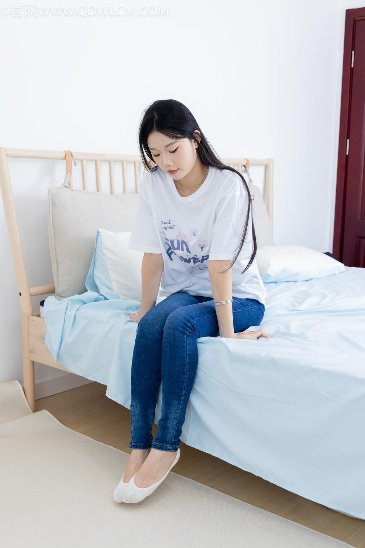 图片[120]-物恋传媒 NO.2329 小竹-帆布鞋、白船袜、肚子疼揉肚子剧情[158P] – 速更版-美库