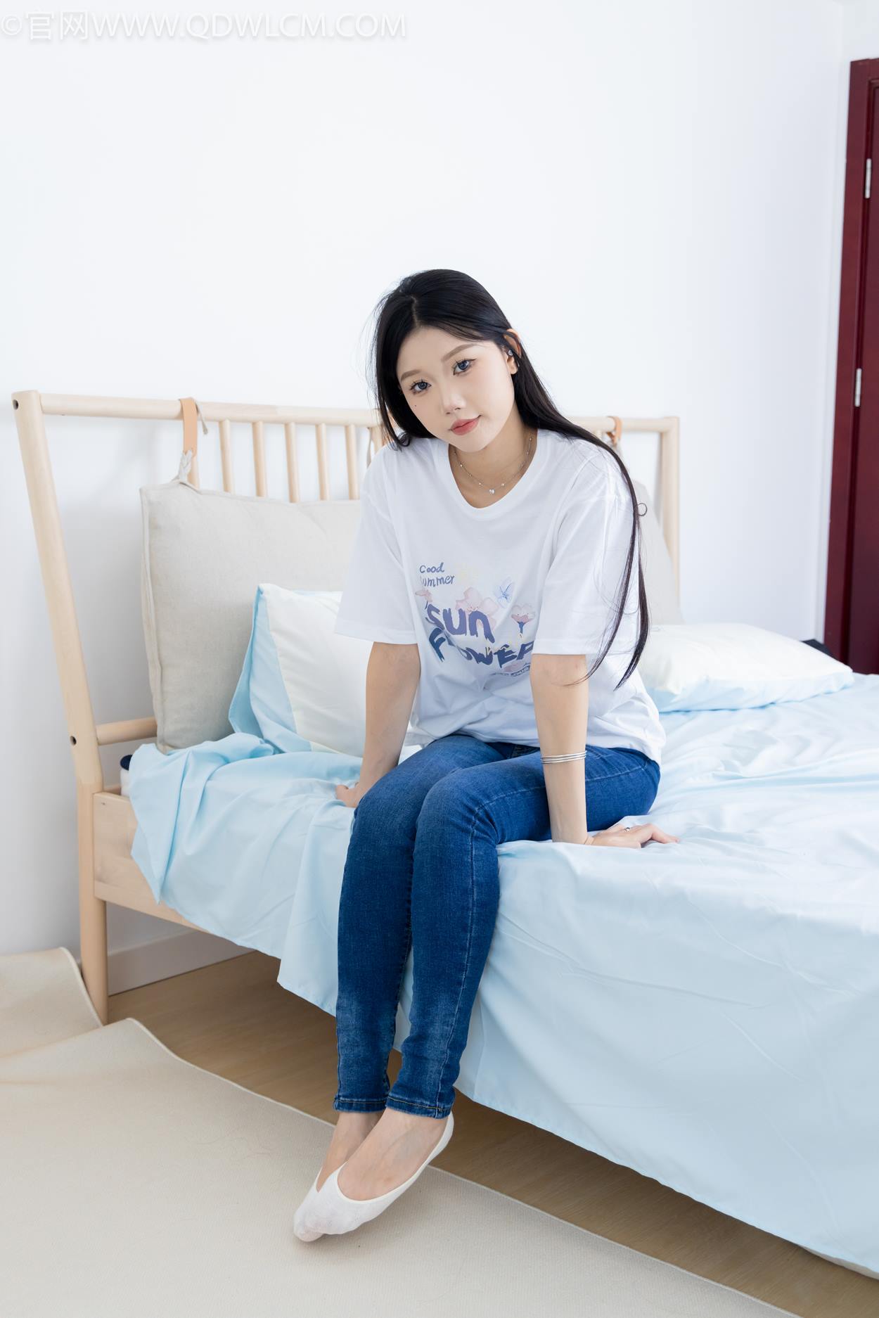 图片[121]-物恋传媒 NO.2329 小竹-帆布鞋、白船袜、肚子疼揉肚子剧情[158P] – 速更版-美库