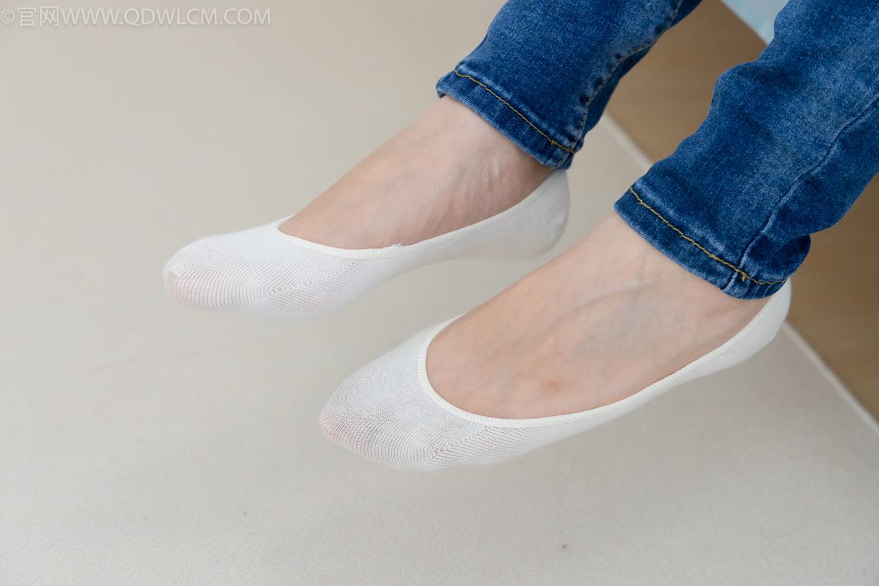 图片[123]-物恋传媒 NO.2329 小竹-帆布鞋、白船袜、肚子疼揉肚子剧情[158P] – 速更版-美库