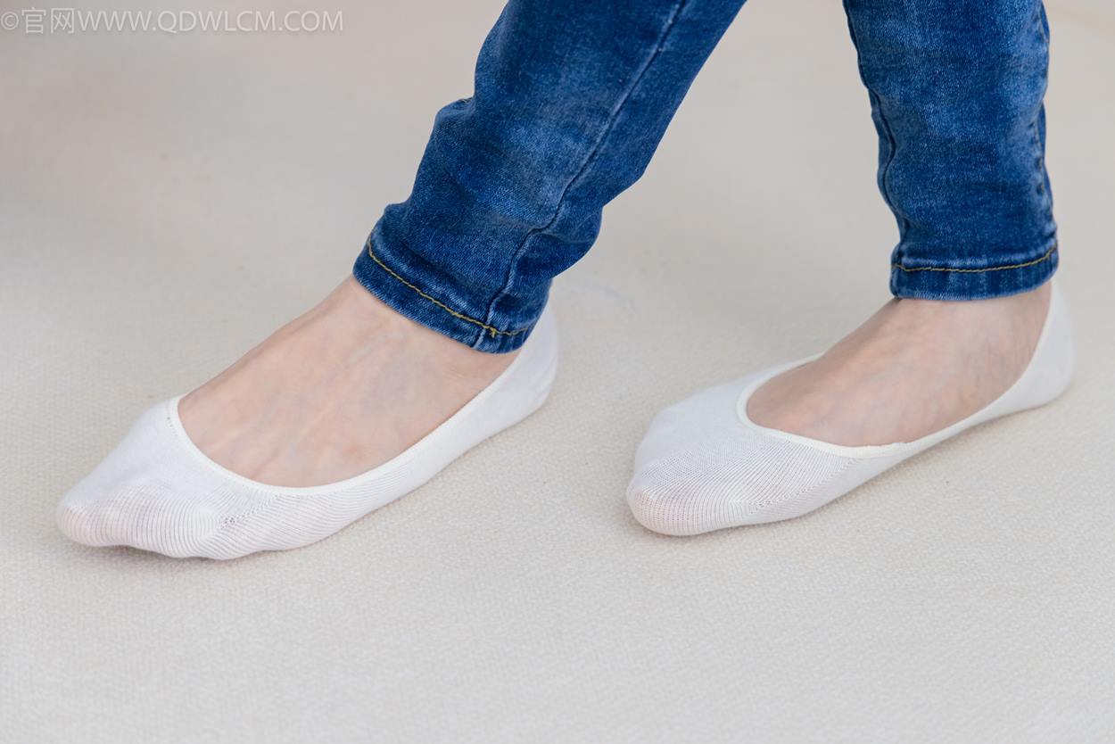 图片[139]-物恋传媒 NO.2329 小竹-帆布鞋、白船袜、肚子疼揉肚子剧情[158P] – 速更版-美库