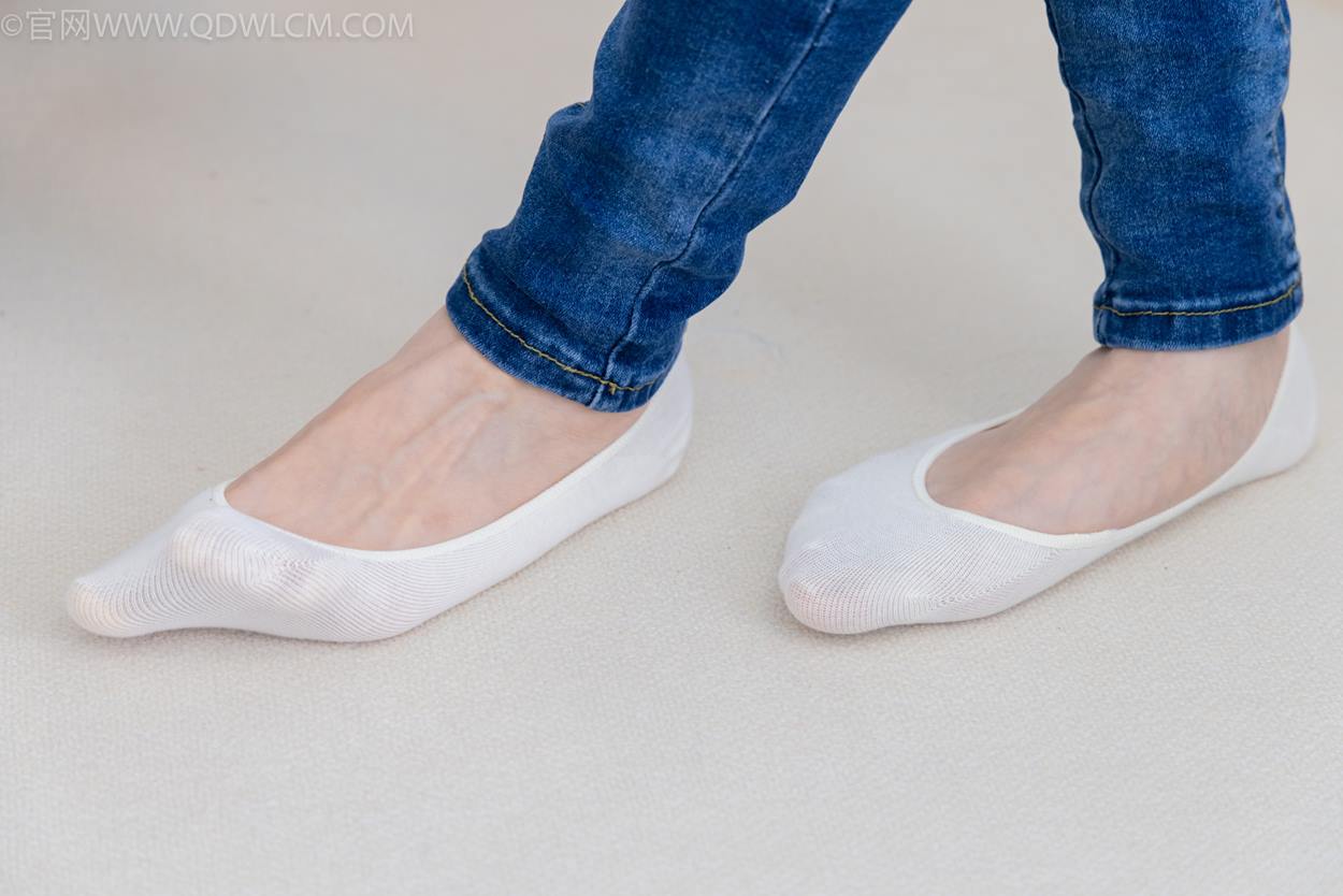 图片[140]-物恋传媒 NO.2329 小竹-帆布鞋、白船袜、肚子疼揉肚子剧情[158P] – 速更版-美库