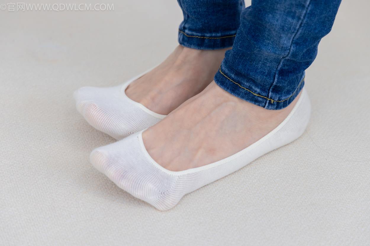 图片[141]-物恋传媒 NO.2329 小竹-帆布鞋、白船袜、肚子疼揉肚子剧情[158P] – 速更版-美库