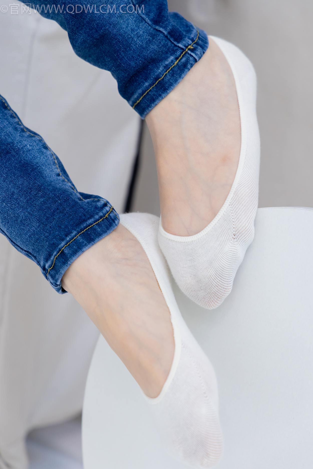 图片[156]-物恋传媒 NO.2329 小竹-帆布鞋、白船袜、肚子疼揉肚子剧情[158P] – 速更版-美库