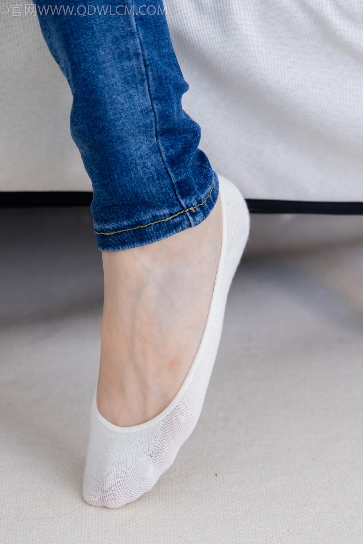 图片[159]-物恋传媒 NO.2329 小竹-帆布鞋、白船袜、肚子疼揉肚子剧情[158P] – 速更版-美库